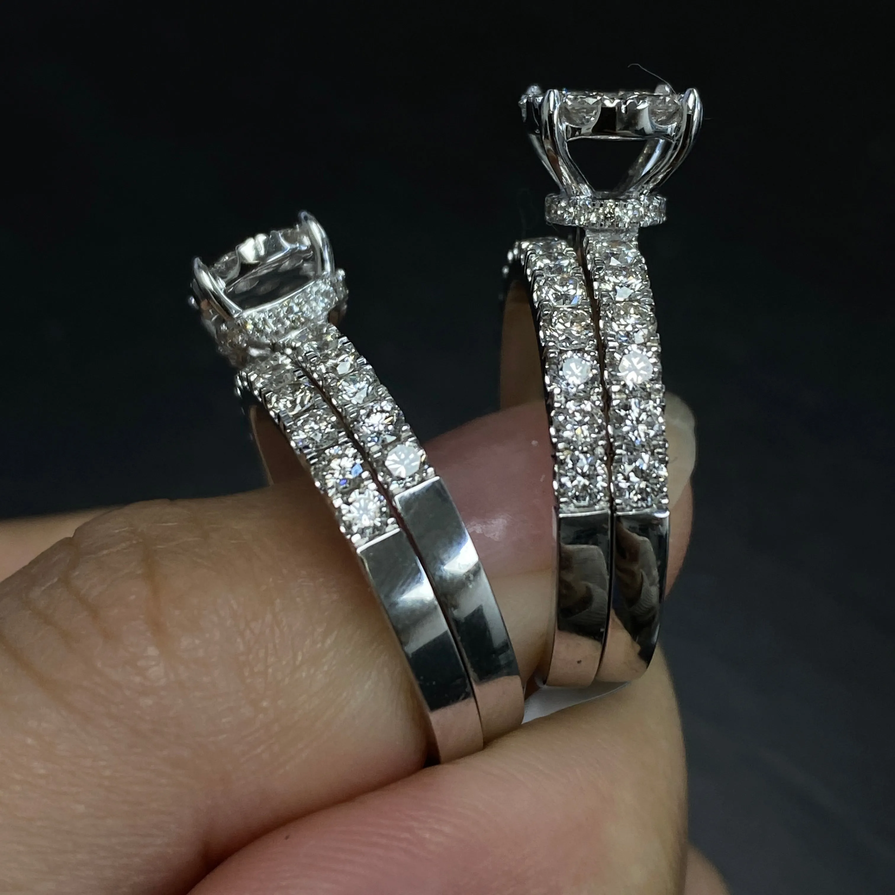 14K Barbie Circle Diamond Engagement Ring