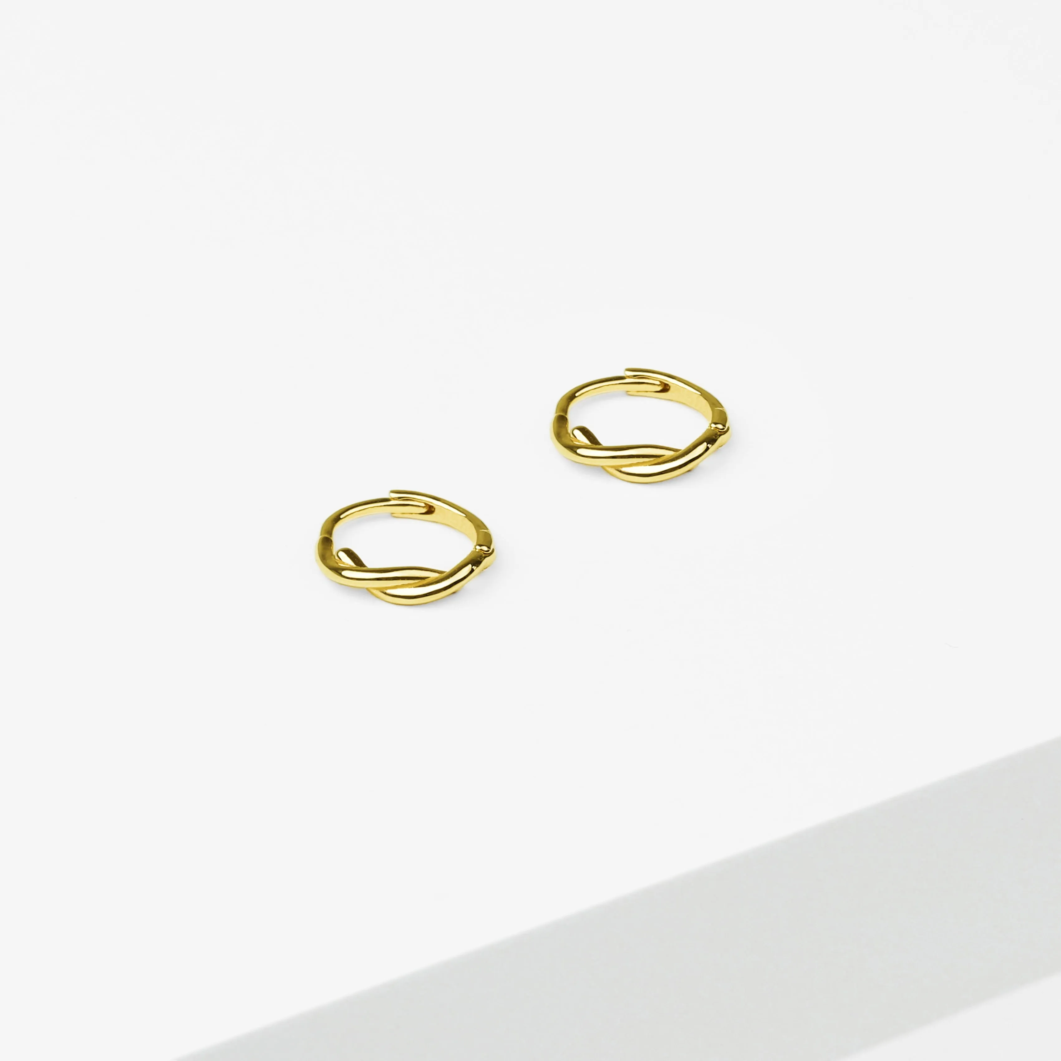 14k Solid Gold Twist Hoop Earring