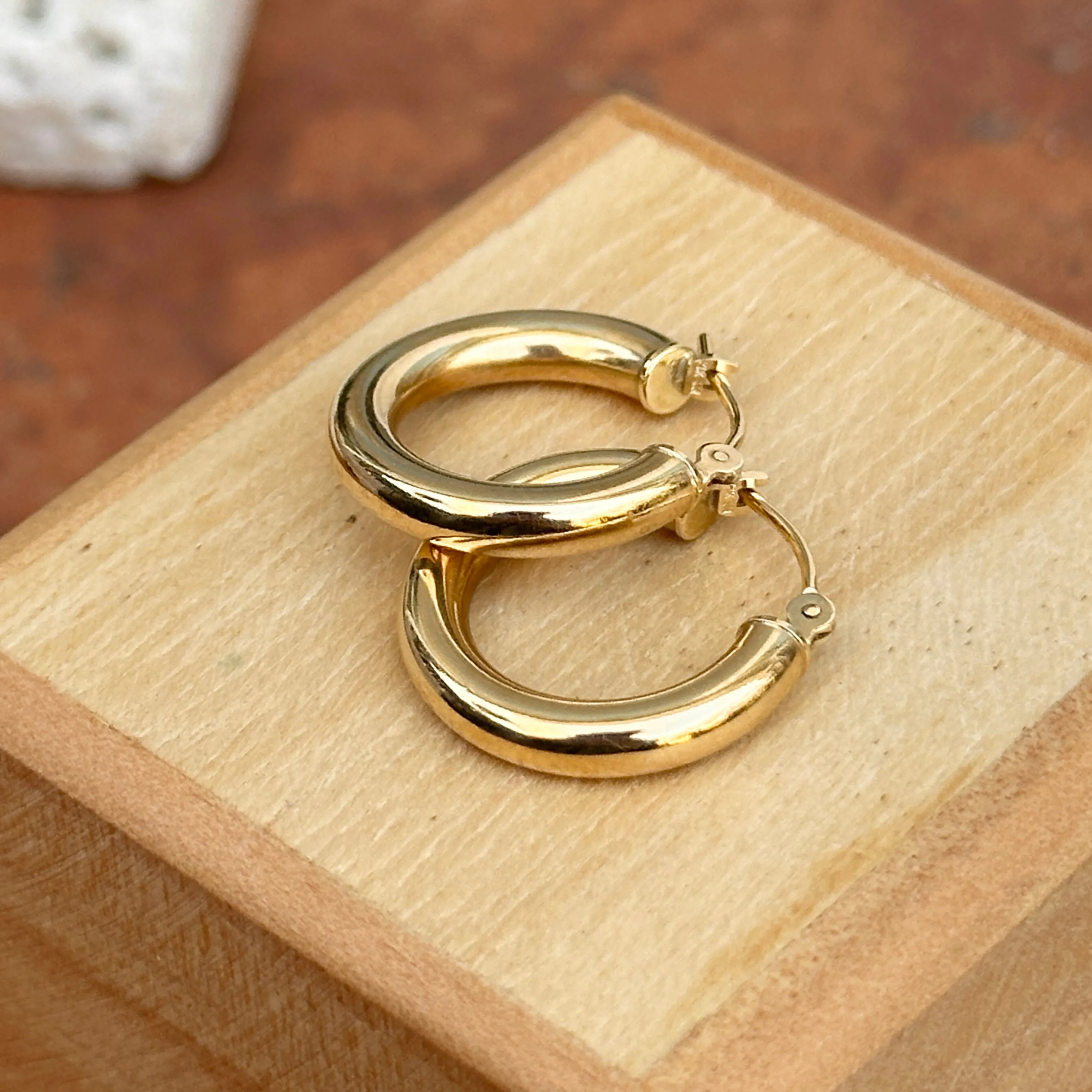 14KT Yellow Gold 3mm Tube Round Hoop Earrings 15mm