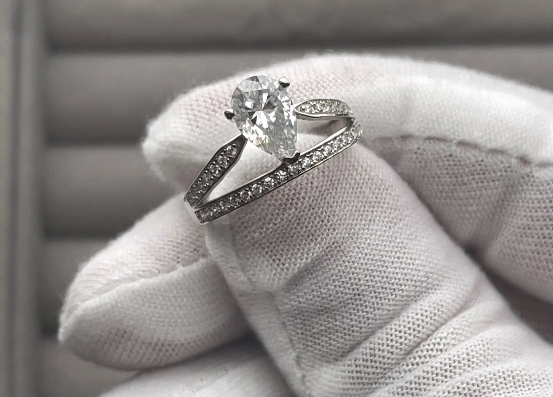 1.5 CARAT | Moissanite Diamond Engagement Ring | Teardrop Diamond Engagement Ring | Womens Diamond Ring | Moissanite Ring | Pear Cut Ring