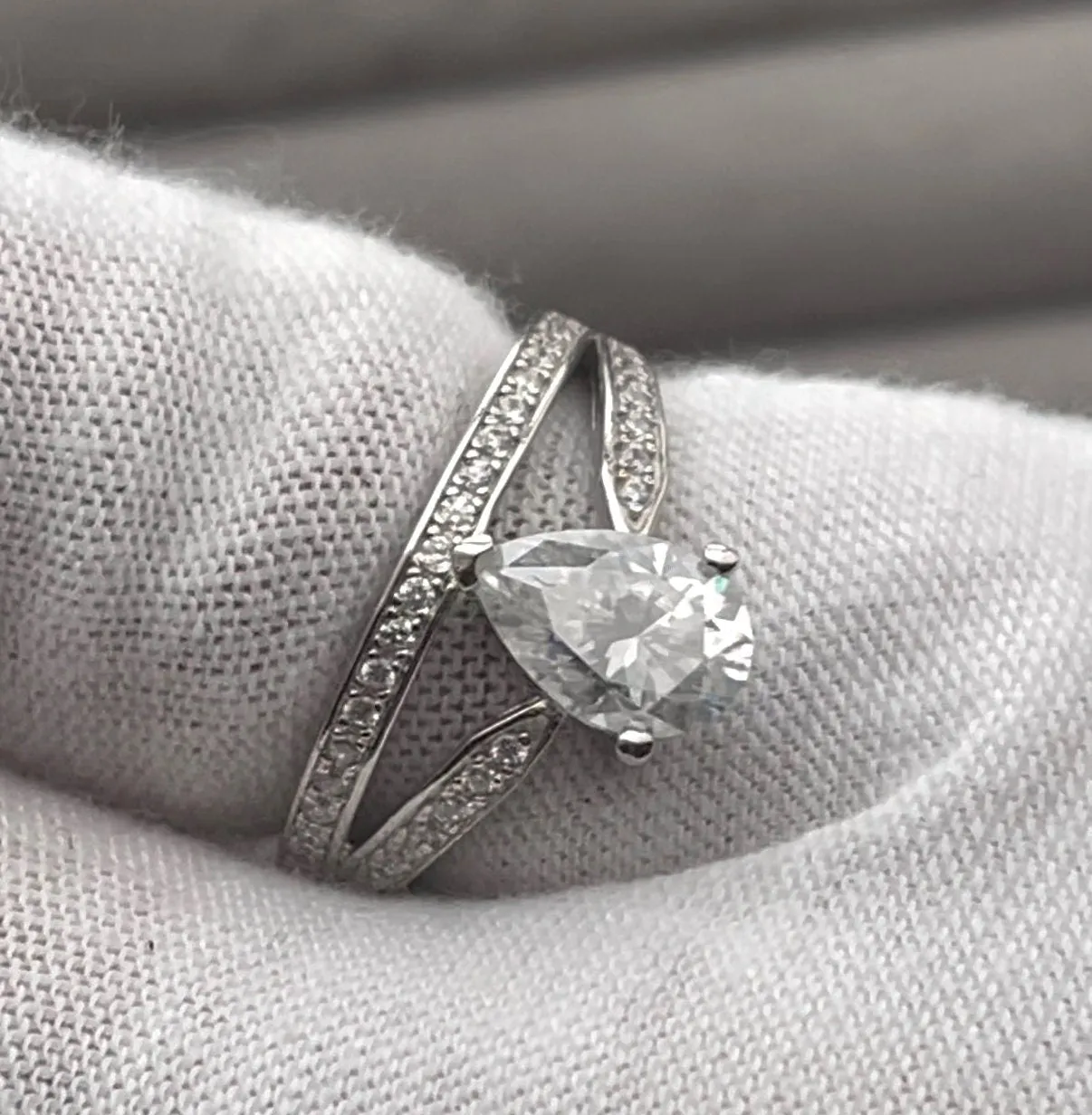 1.5 CARAT | Moissanite Diamond Engagement Ring | Teardrop Diamond Engagement Ring | Womens Diamond Ring | Moissanite Ring | Pear Cut Ring