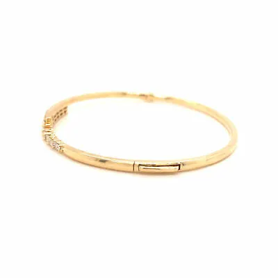 18K Baguette and Round Diamond Bangle Yellow Gold