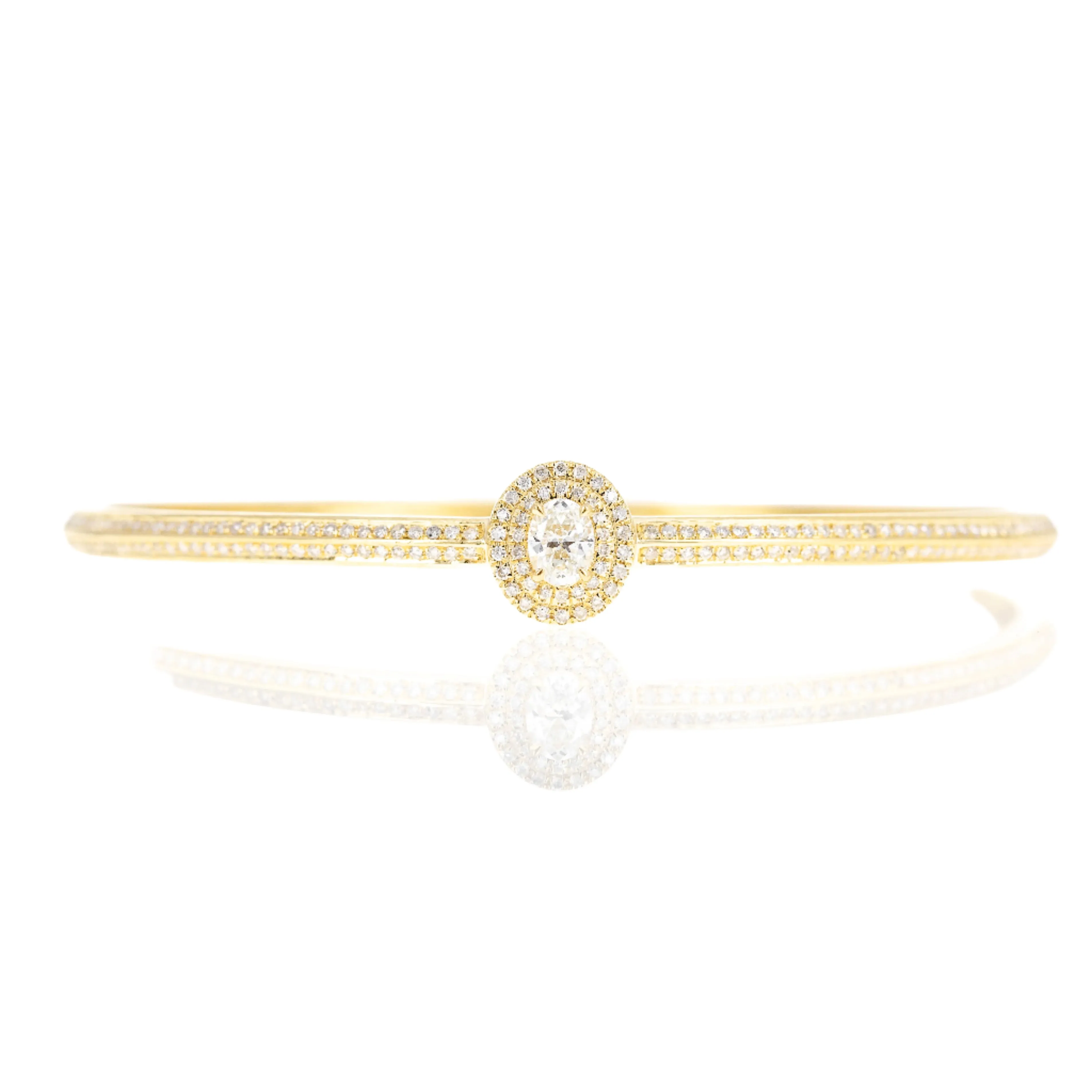 18K Yellow Gold 0.62 Carat Diamond Oval Pave Bangle