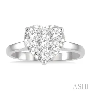 3/4 Ctw Round Cut Diamond Heart Shape Lovebright Ring in 14K White Gold