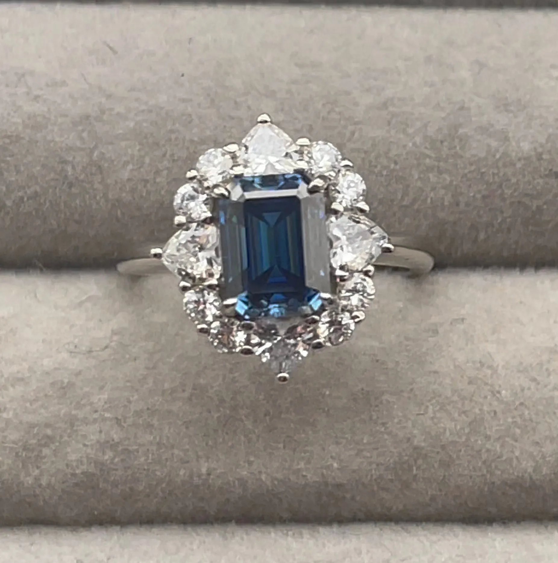 Blue Moissanite Diamond Engagement Ring | 2.0 CT Ring | Blue Diamond Engagement Ring | Blue Diamond Ring | Moissanite Ring | Emerald Ring