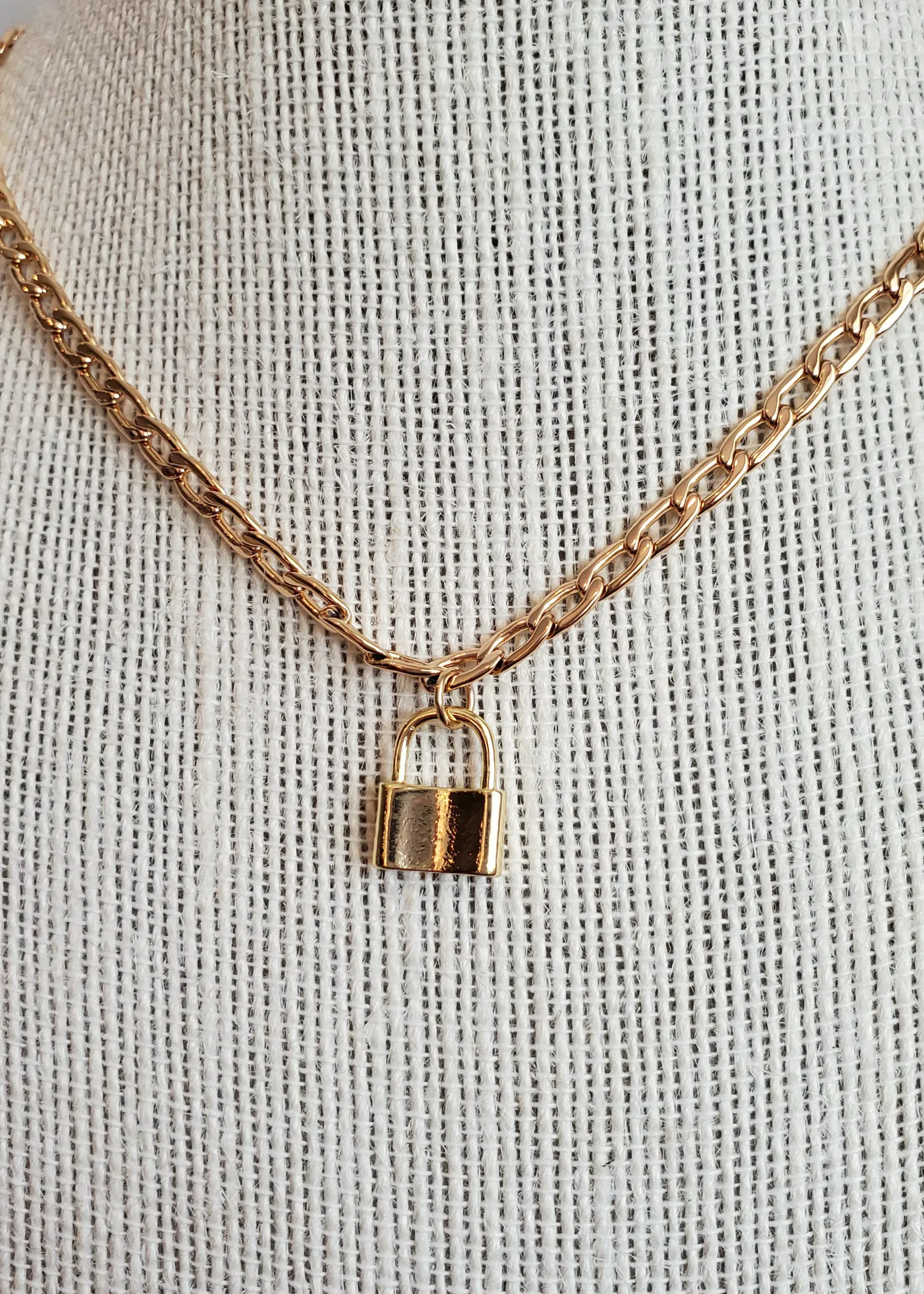 Curb Chain Locket Necklace