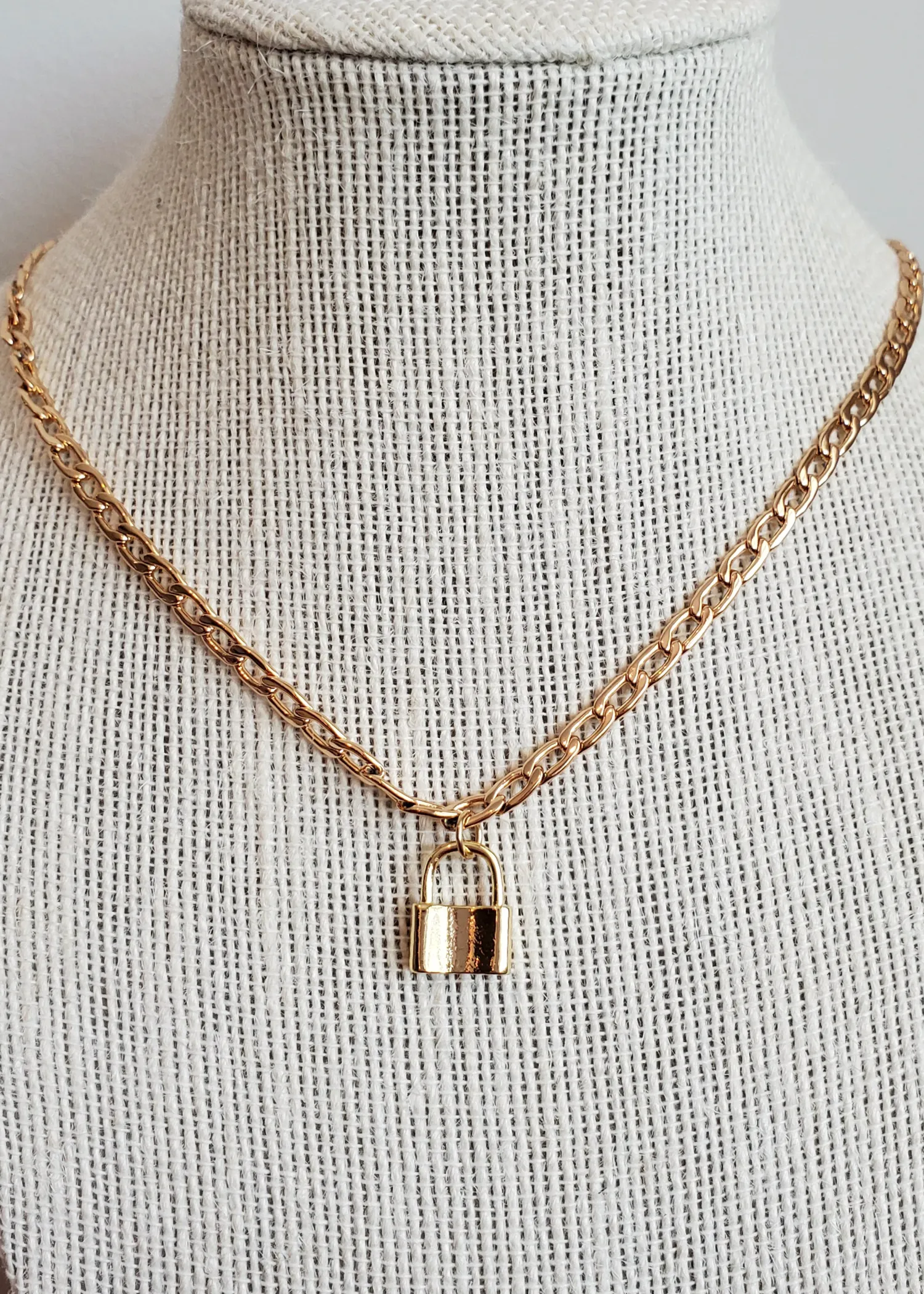 Curb Chain Locket Necklace