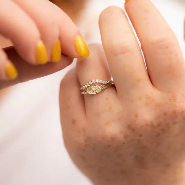 Curved Diamond Band