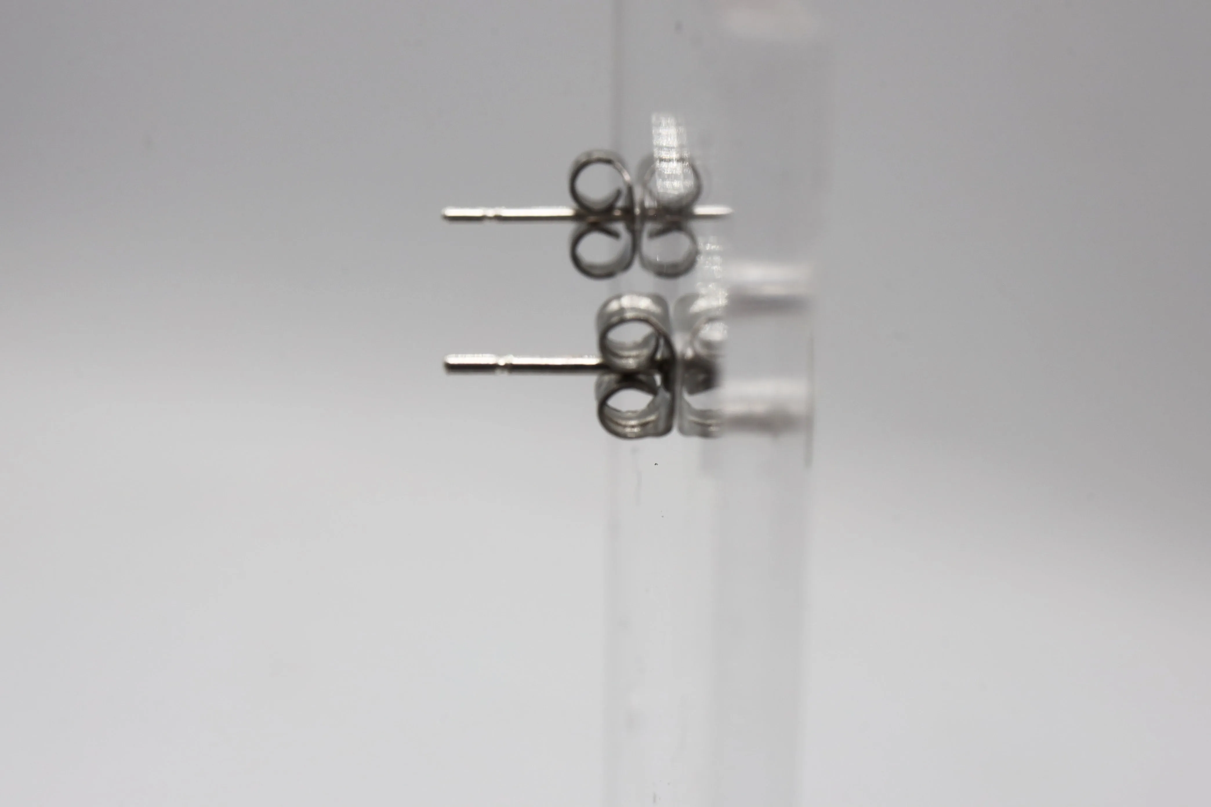 D20 Stud Earrings: Red