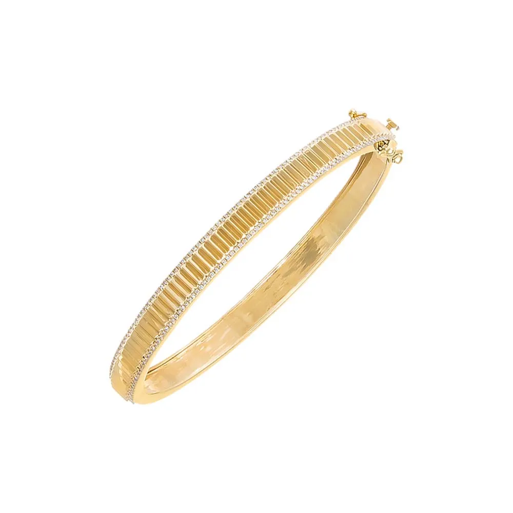 Diamond Pave Outlined Ridged Bangle 14K