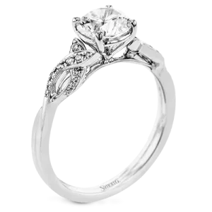 Engagement Ring in 18k Gold with Diamonds