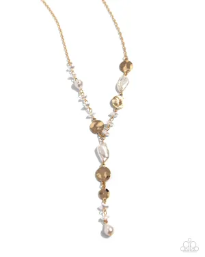 Executive Expression - Gold - Hammered Disc and White Pearl Y-Shaped Paparazzi Short Necklace