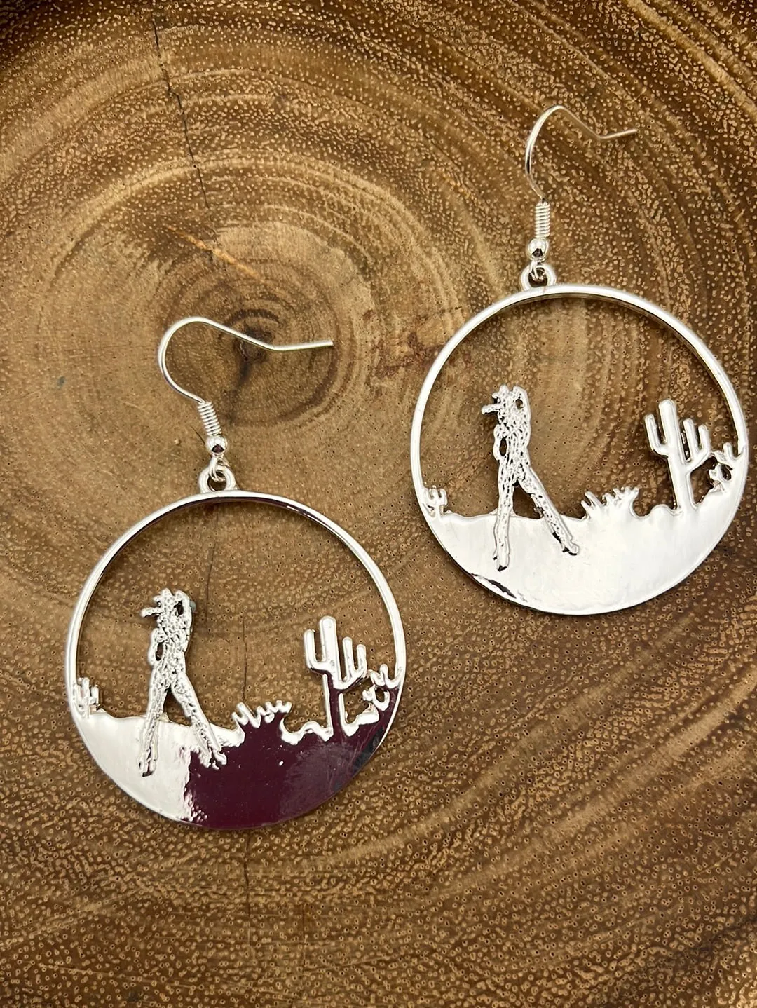 Falcon Ridge Cutout Fish Hook Earrings