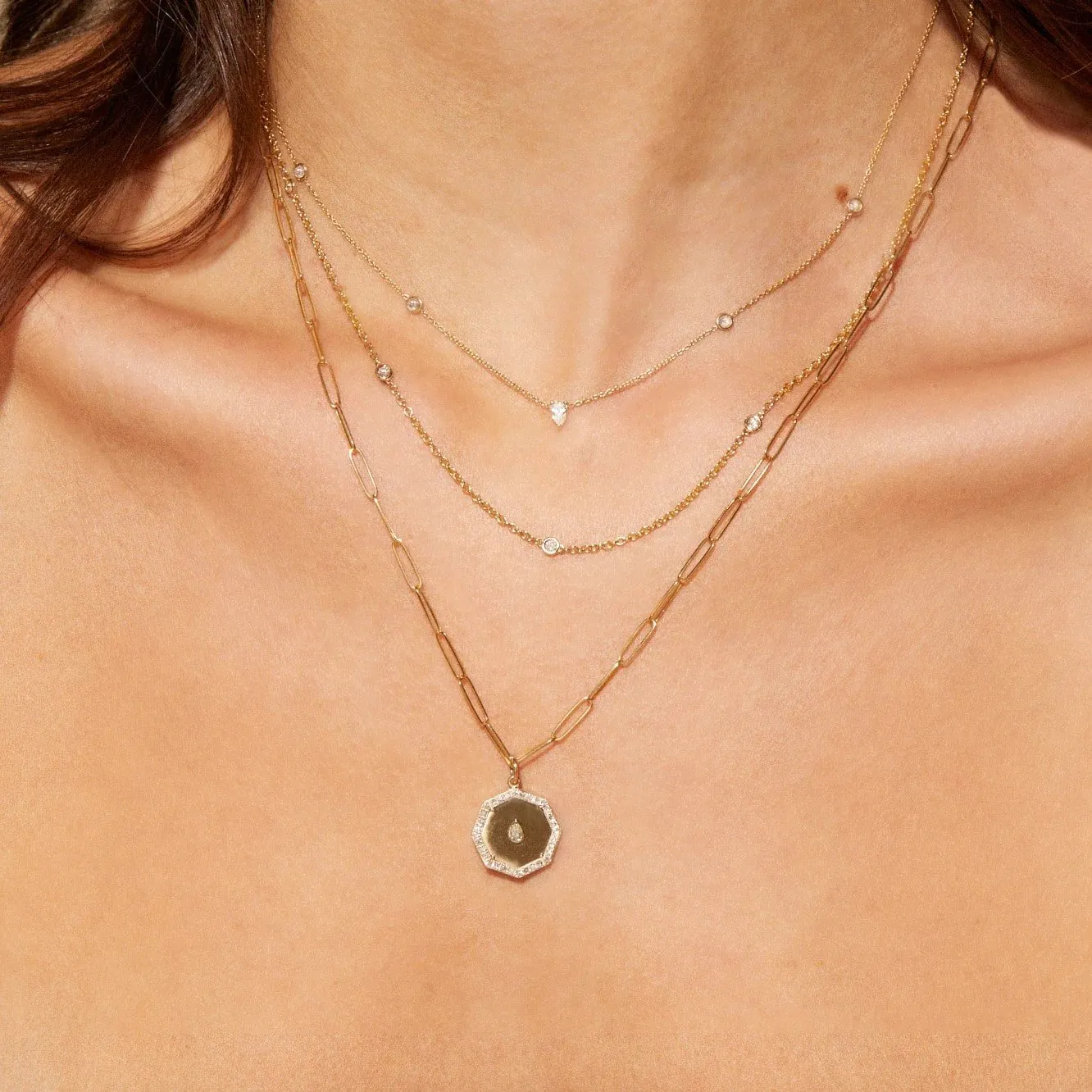 Gold Pear-Shaped Diamond Bezel Chain