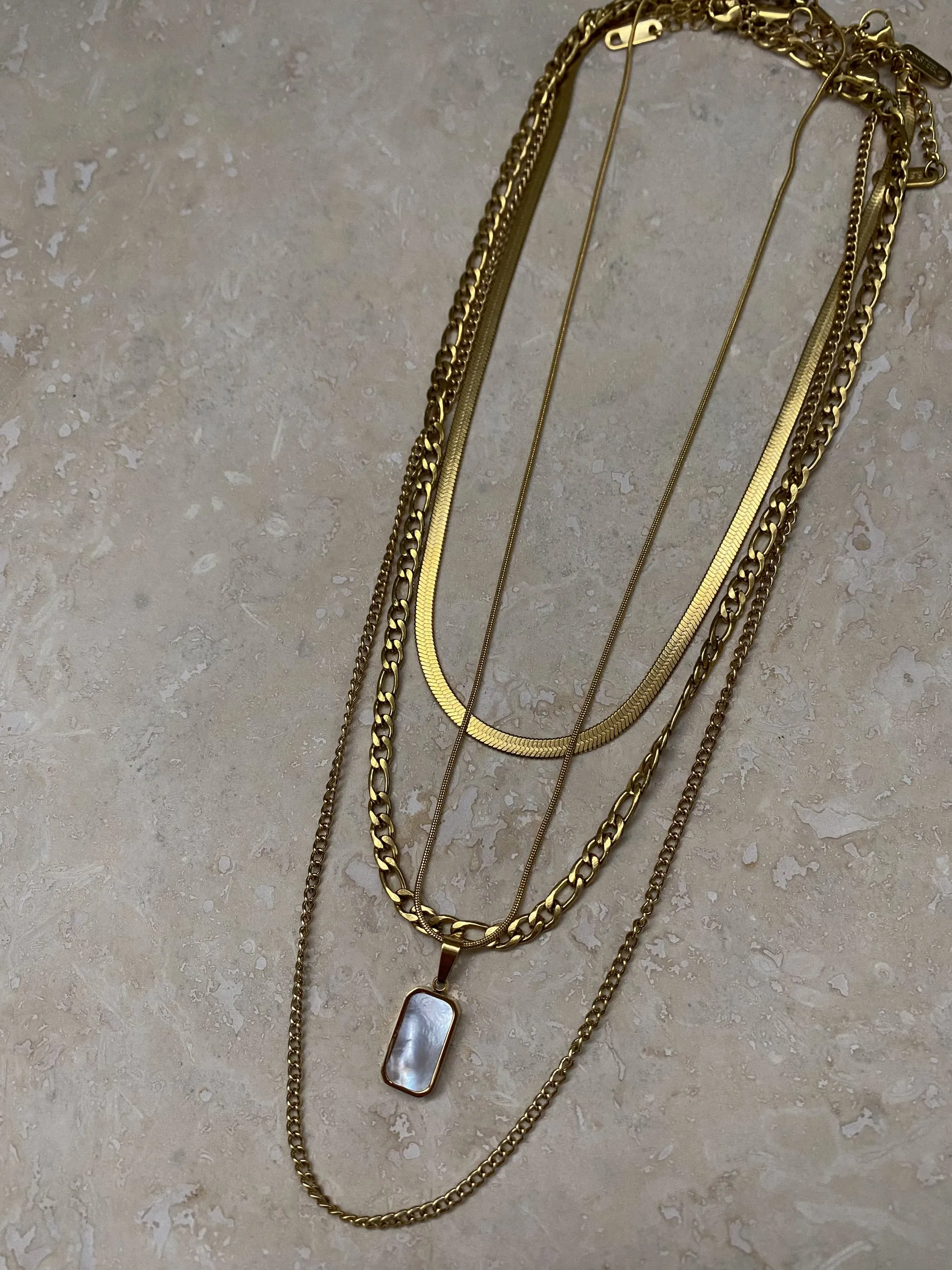 Gwenyth Necklace set