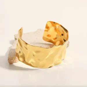 Hammered Bangle Gold