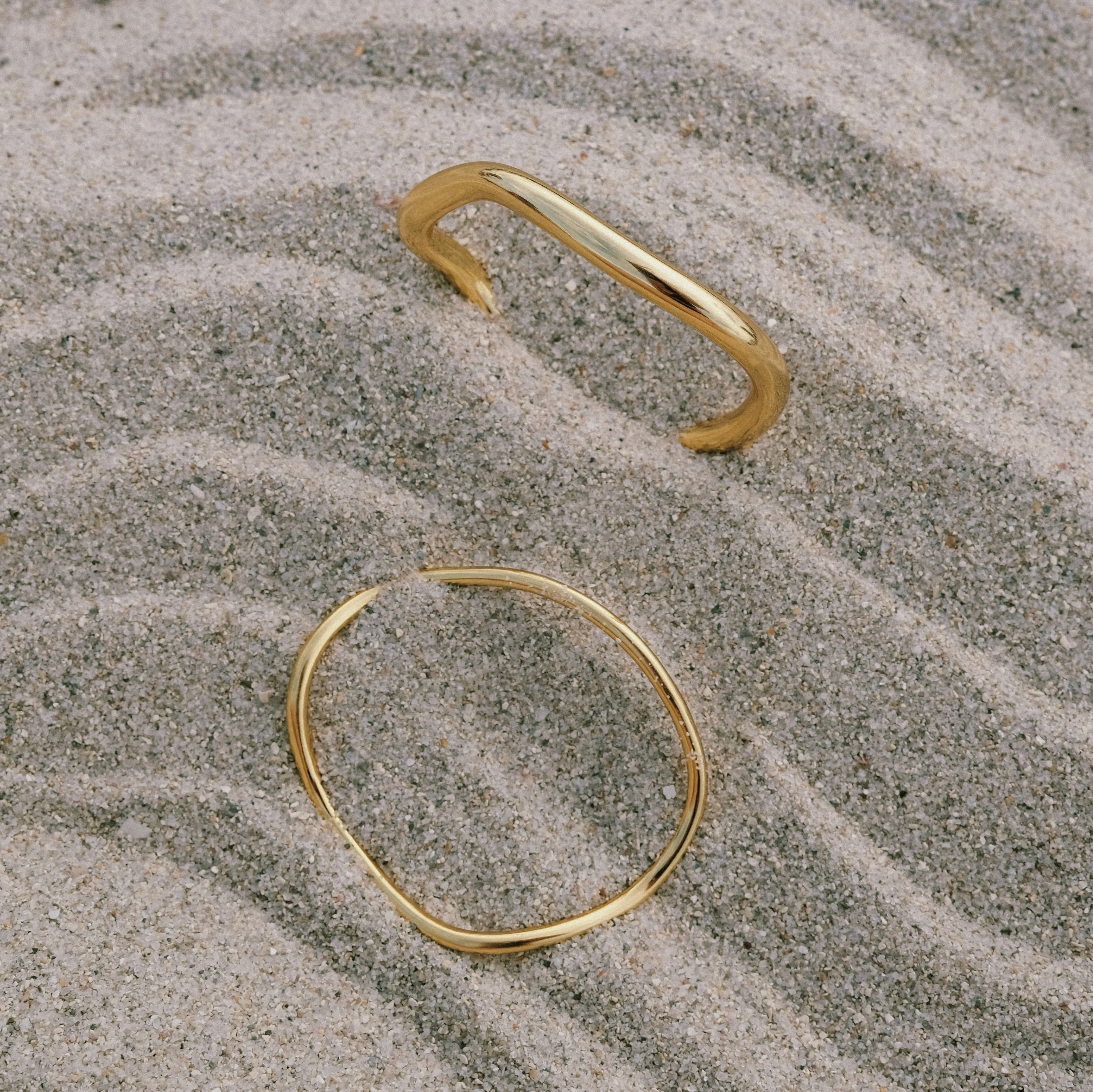 It Comes in Waves Bangle Set
