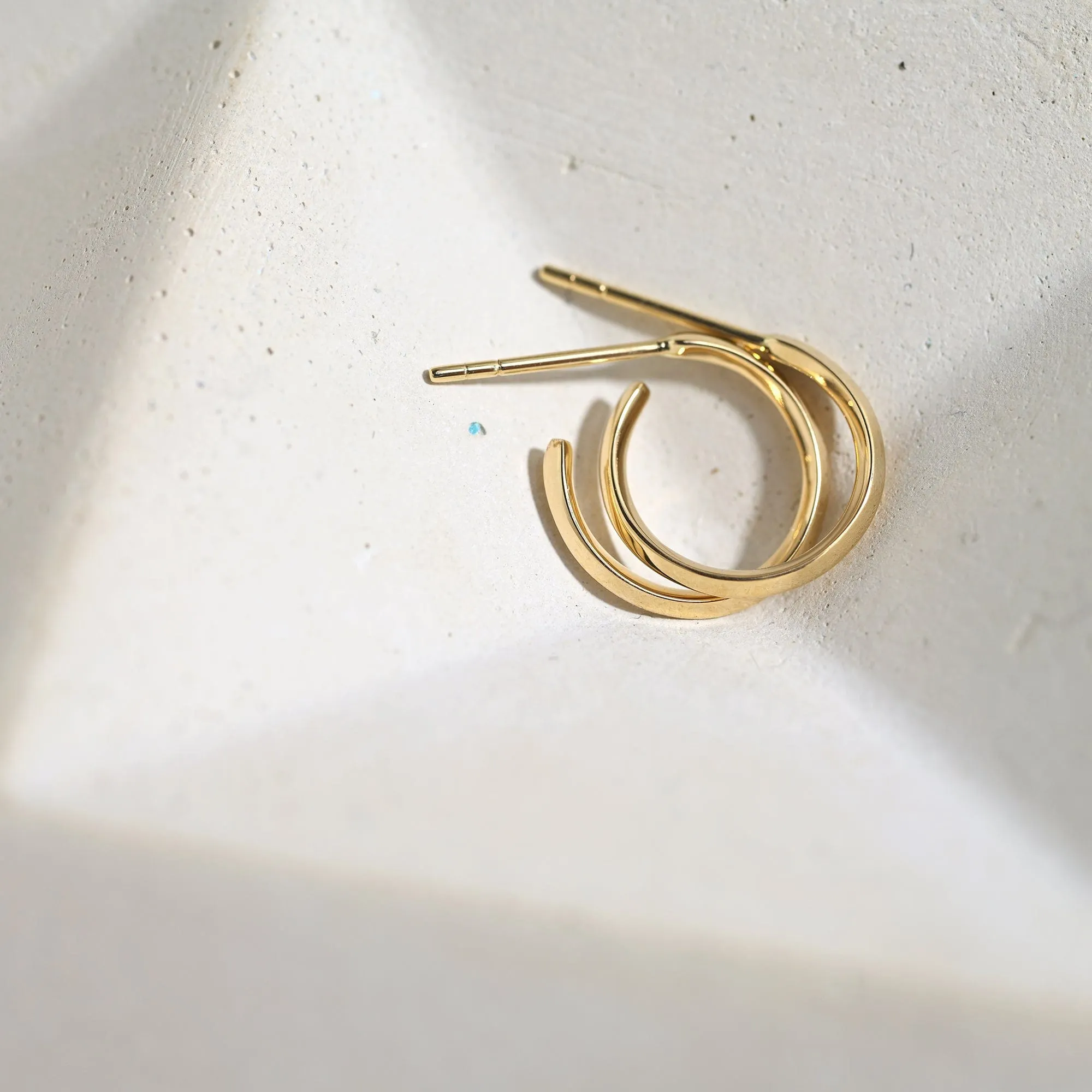 Knife Edge Small Hoops (1/2")