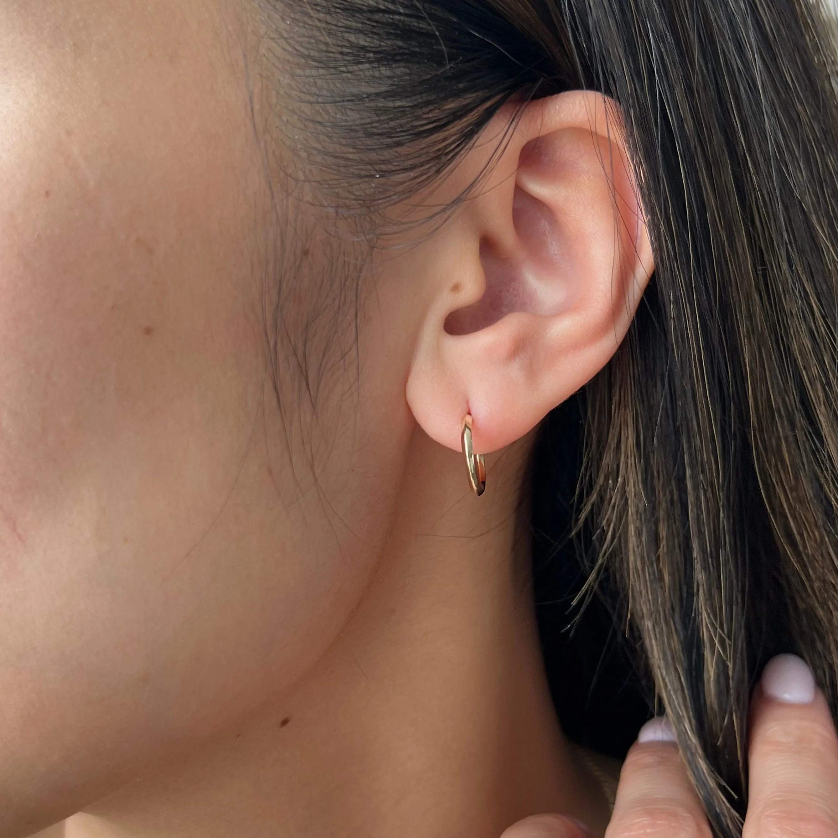 Knife Edge Small Hoops (1/2")