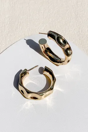 Laura Hoops