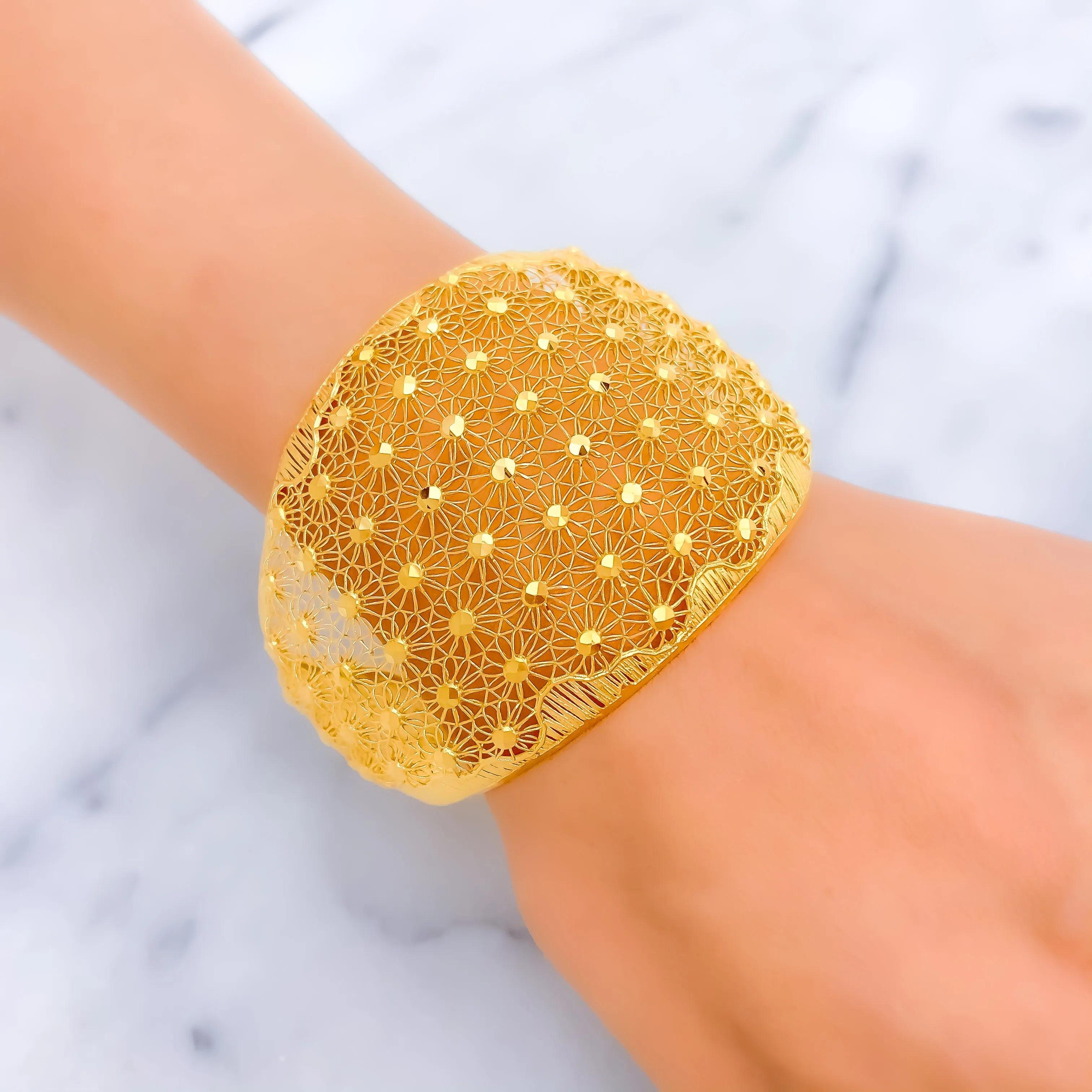 Lavish Twinkling 21K Gold Domed Bangle Bracelet