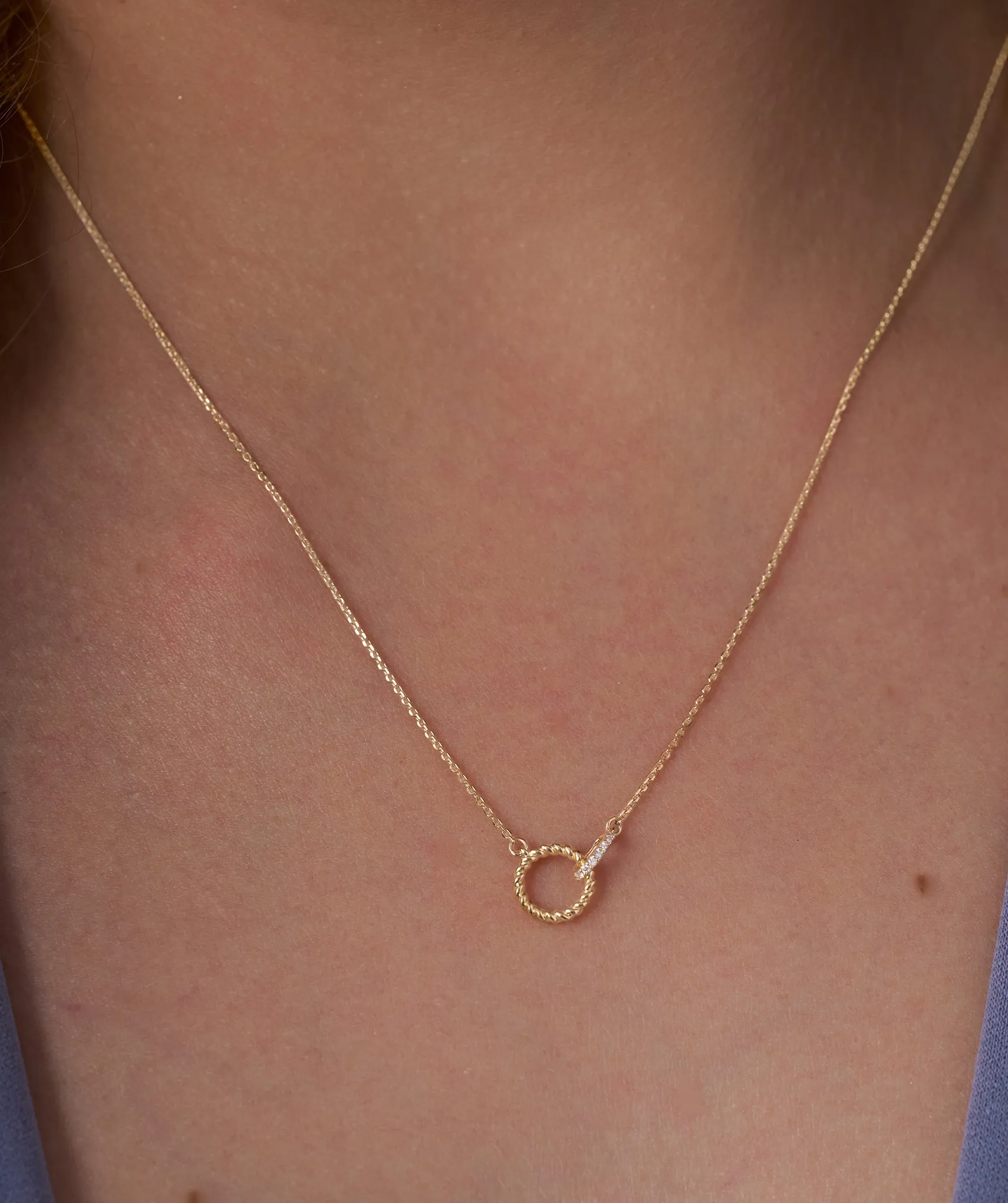Linked Circle Style Fancy Necklace
