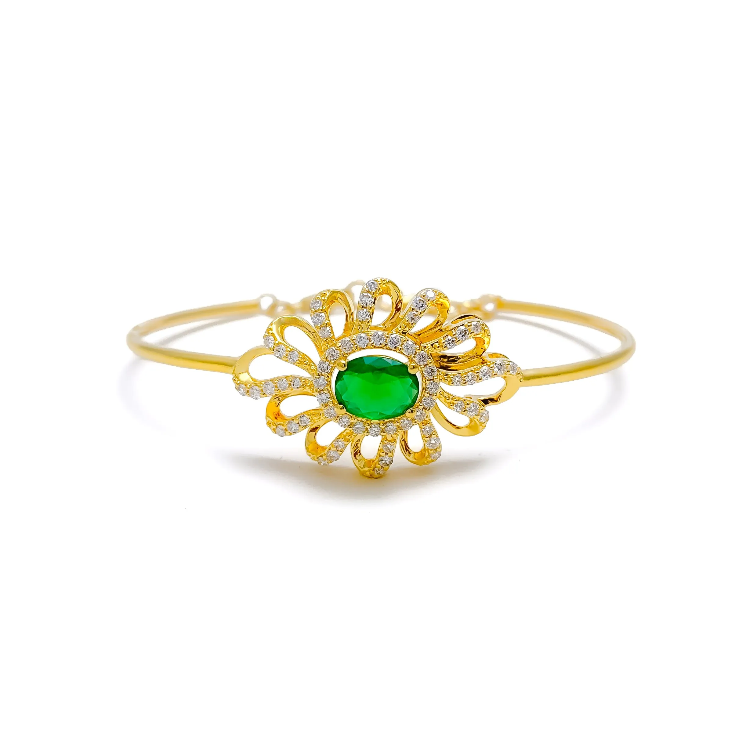 Lustrous Floral Diamond   18k Gold Bangle Bracelet
