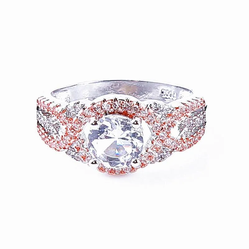 Luxury Women Wending Ring Hollow Rhinestone Design Jewelry  Engagement ring For Womans and Girls In Elegant Modern Luxury Design