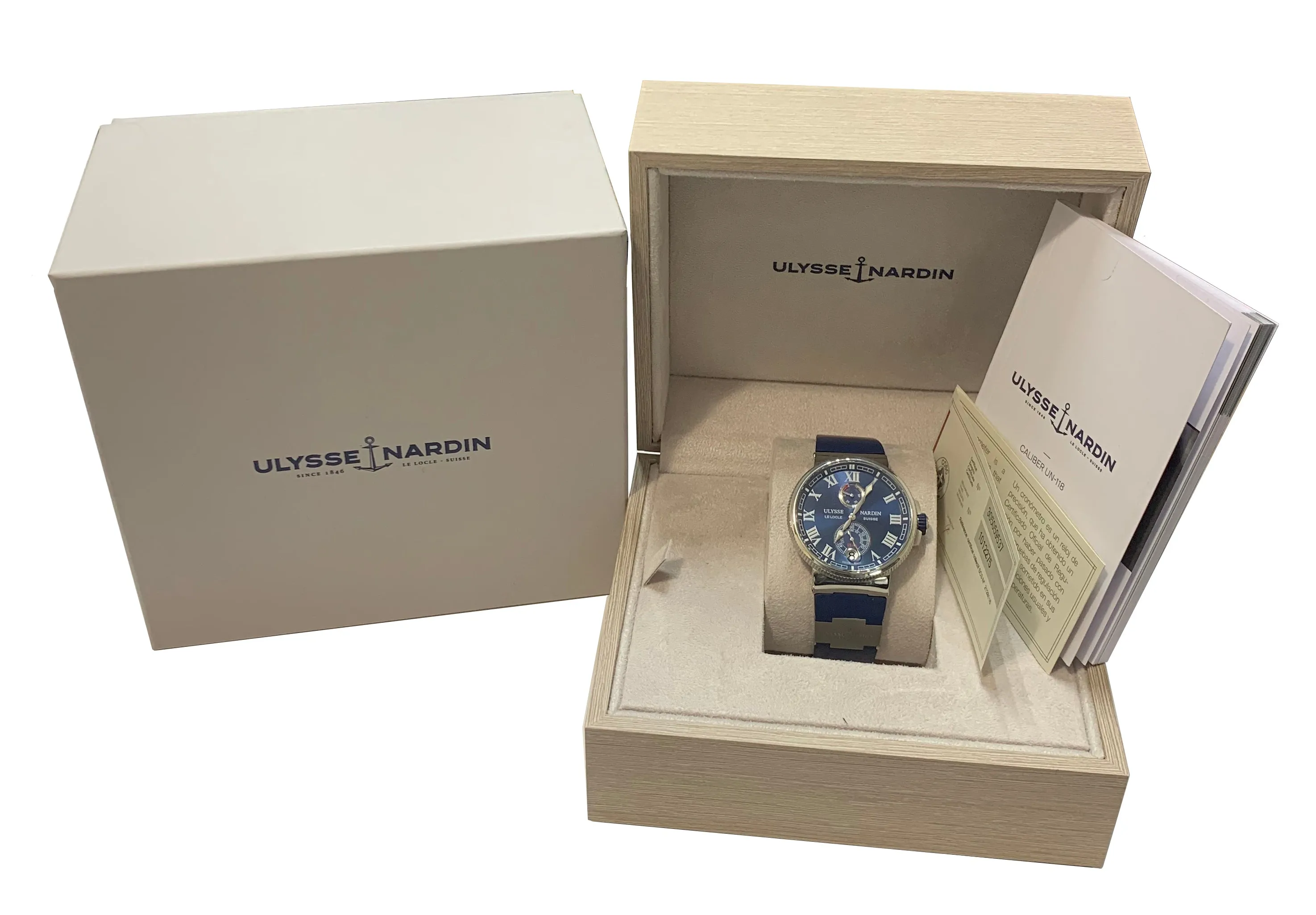 MINT Ulysse Nardin Maxi Marine Stainless Steel Blue Rubber 43mm 1183-126 Watch