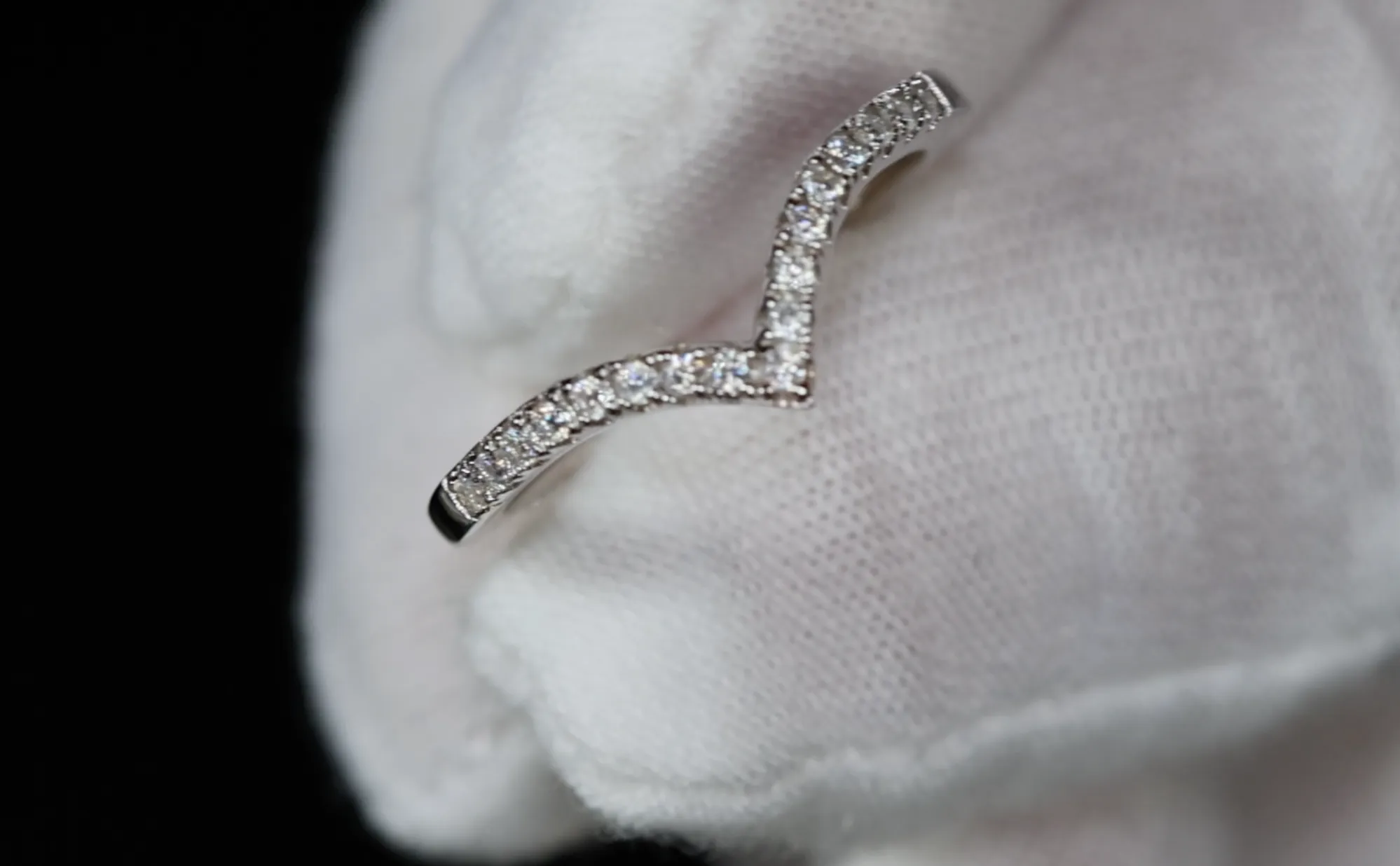 Moissanite Diamond Ring | Wishbone Engagement Ring | Moissanite Engagement Ring | V Shape Wedding Ring | Moissanite Ring | Moissanite Rings