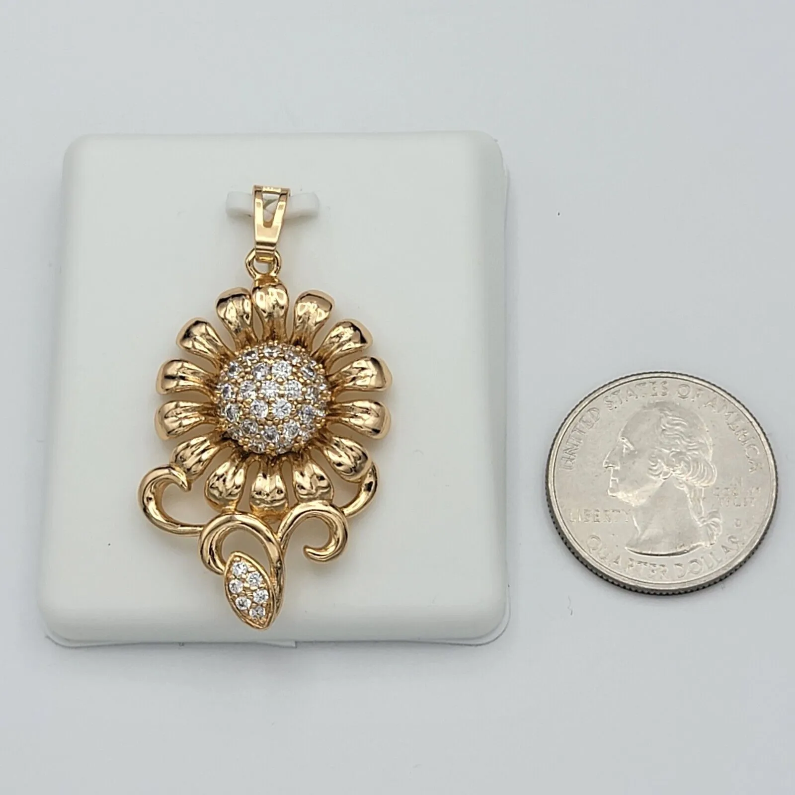 Necklaces - 18K Gold Plated. CZ Sunflower Pendant & Chain.