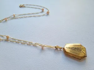 pink meadow | vintage long locket necklace