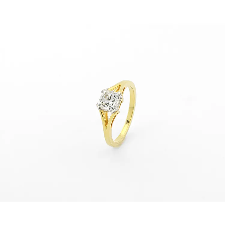 Princess Cut Engagement Ring