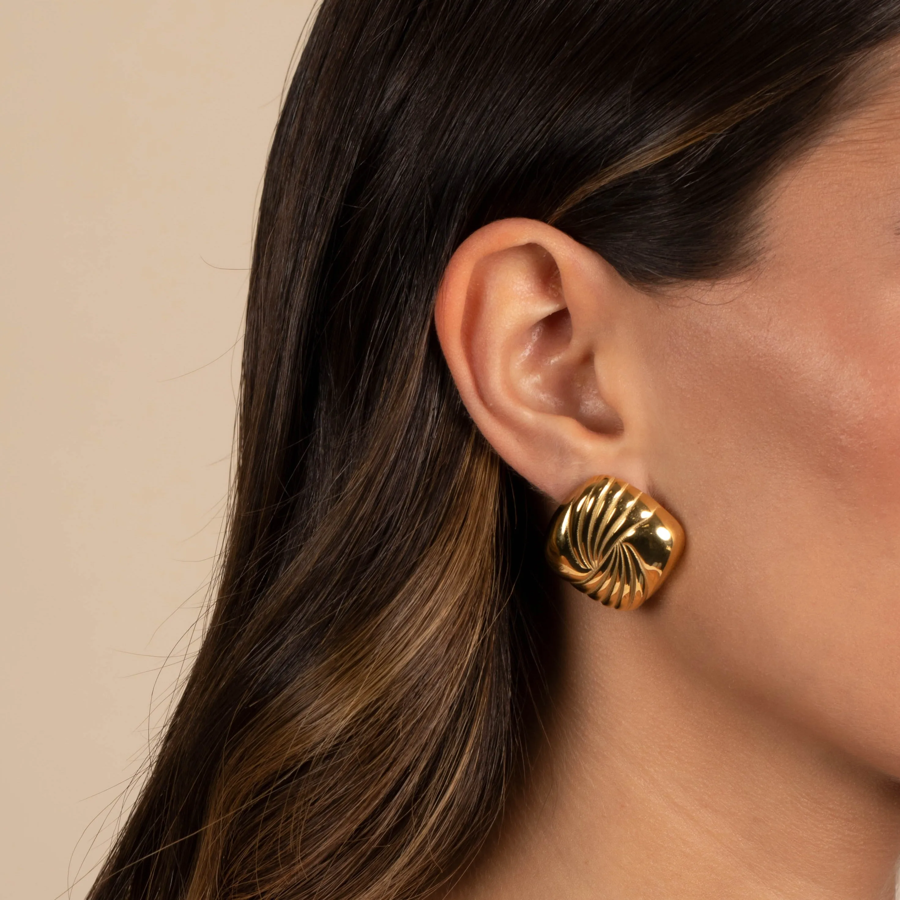 Puffy Lined Square Stud Earring