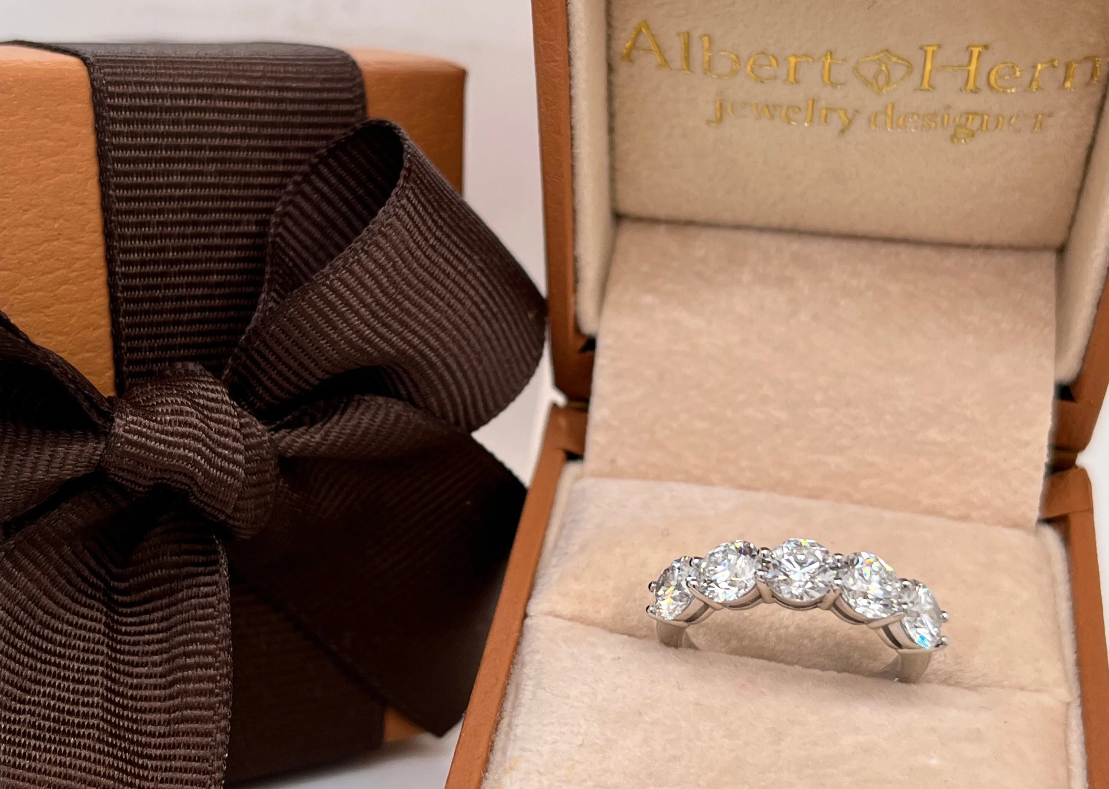 Ring Platinum Half Band 5 Diamonds 2.37 cts