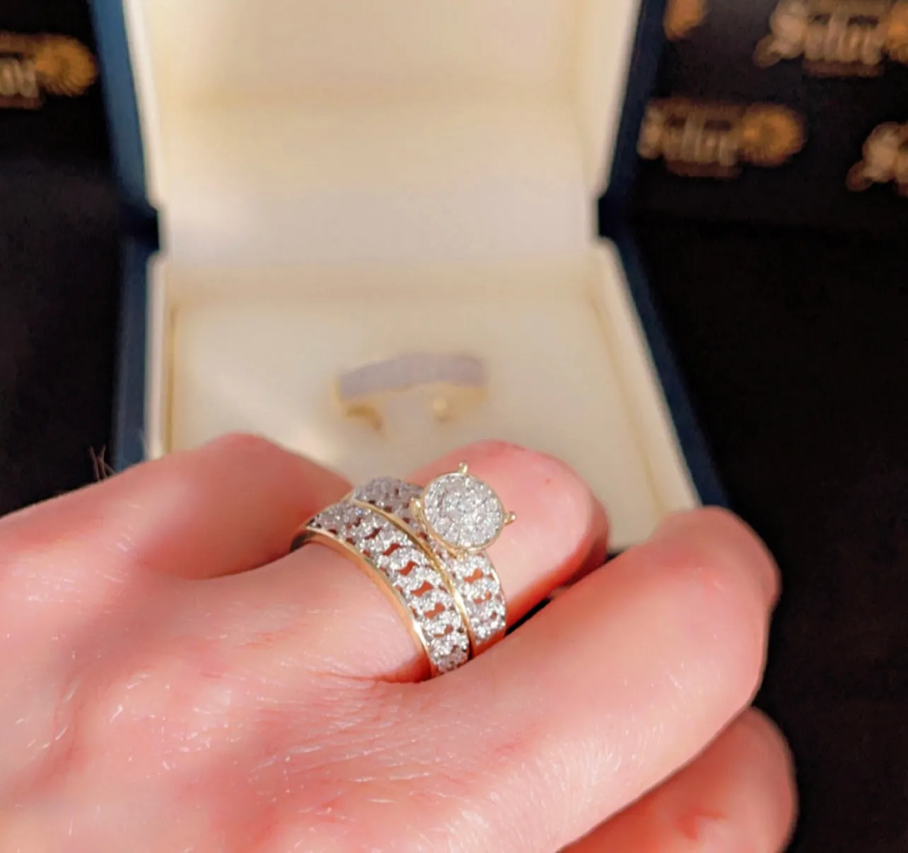 Roxie wedding rings