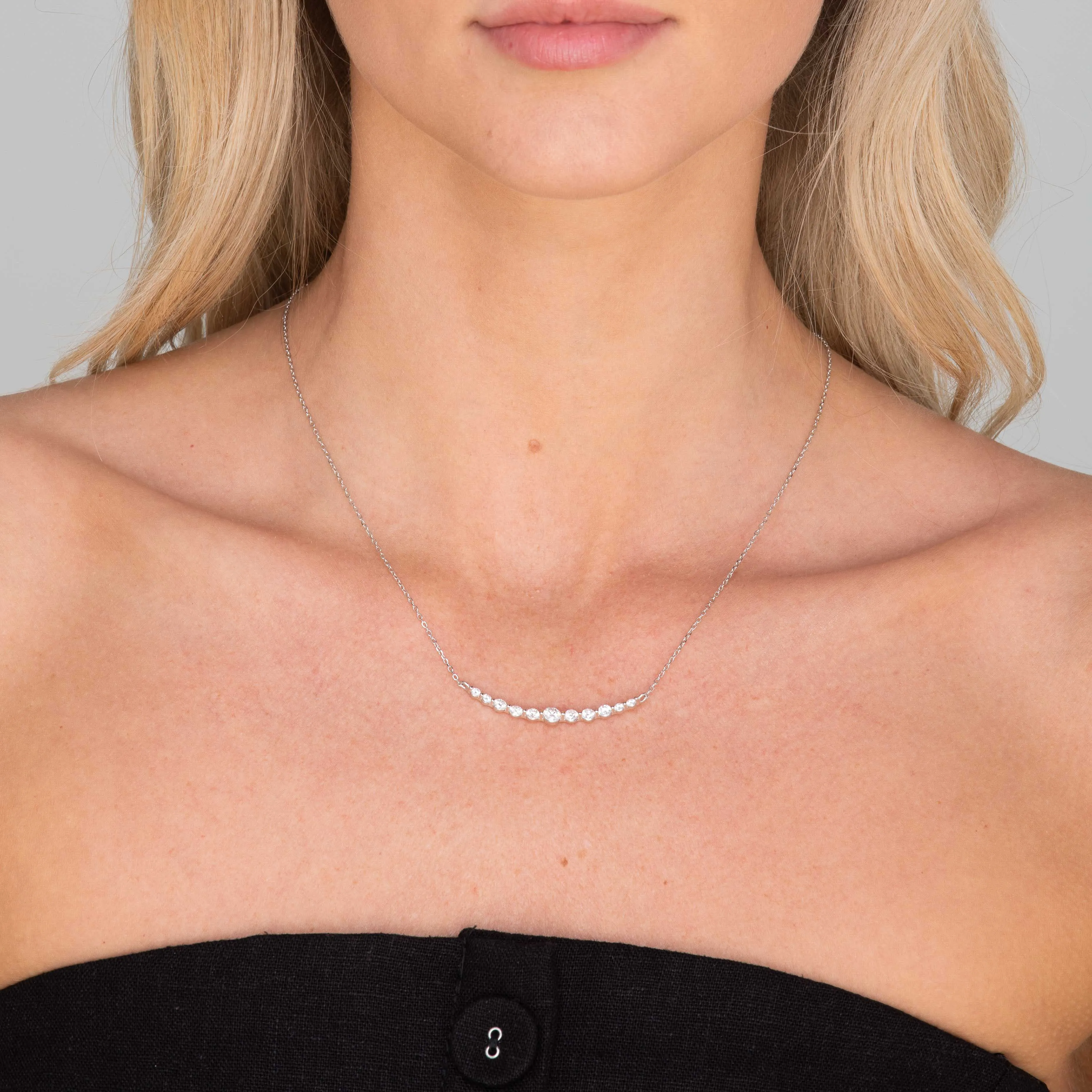 Smile Curved Bar Moissanite Necklace 1.0 Carat