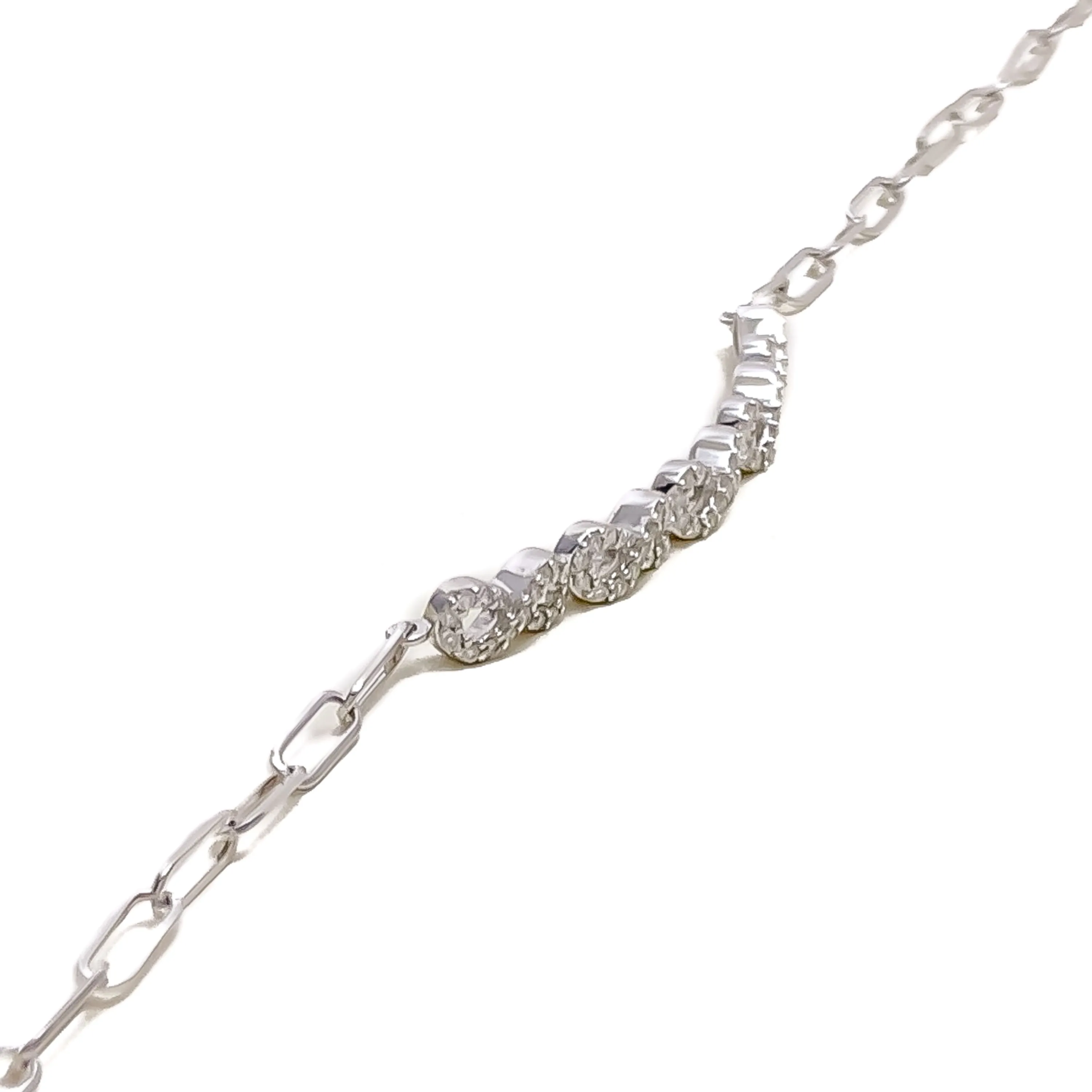 Sophisticated Infinity Loop Diamond   18k Gold Bracelet