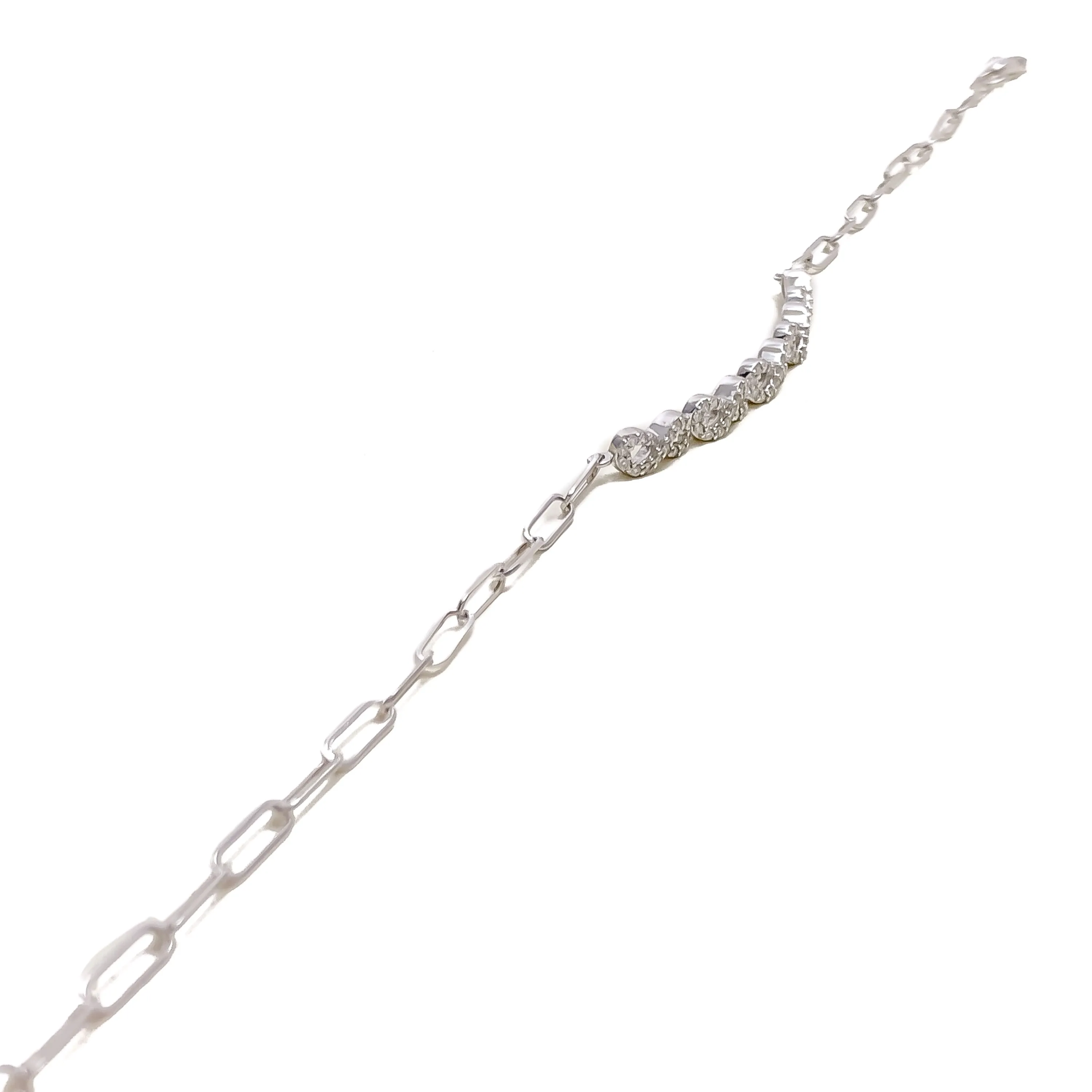 Sophisticated Infinity Loop Diamond   18k Gold Bracelet