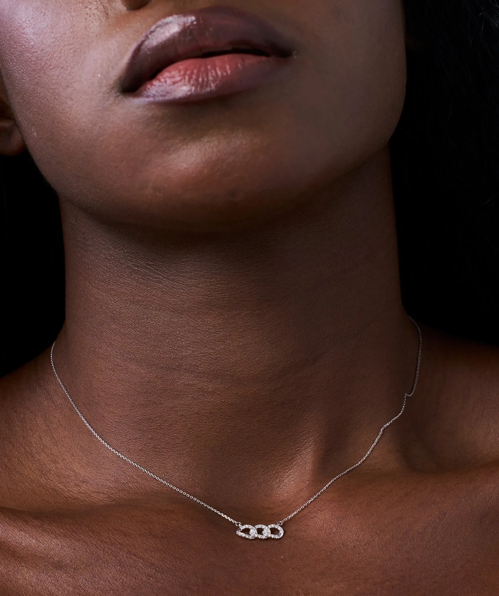Sparkling Chainlink Sparkle Necklace