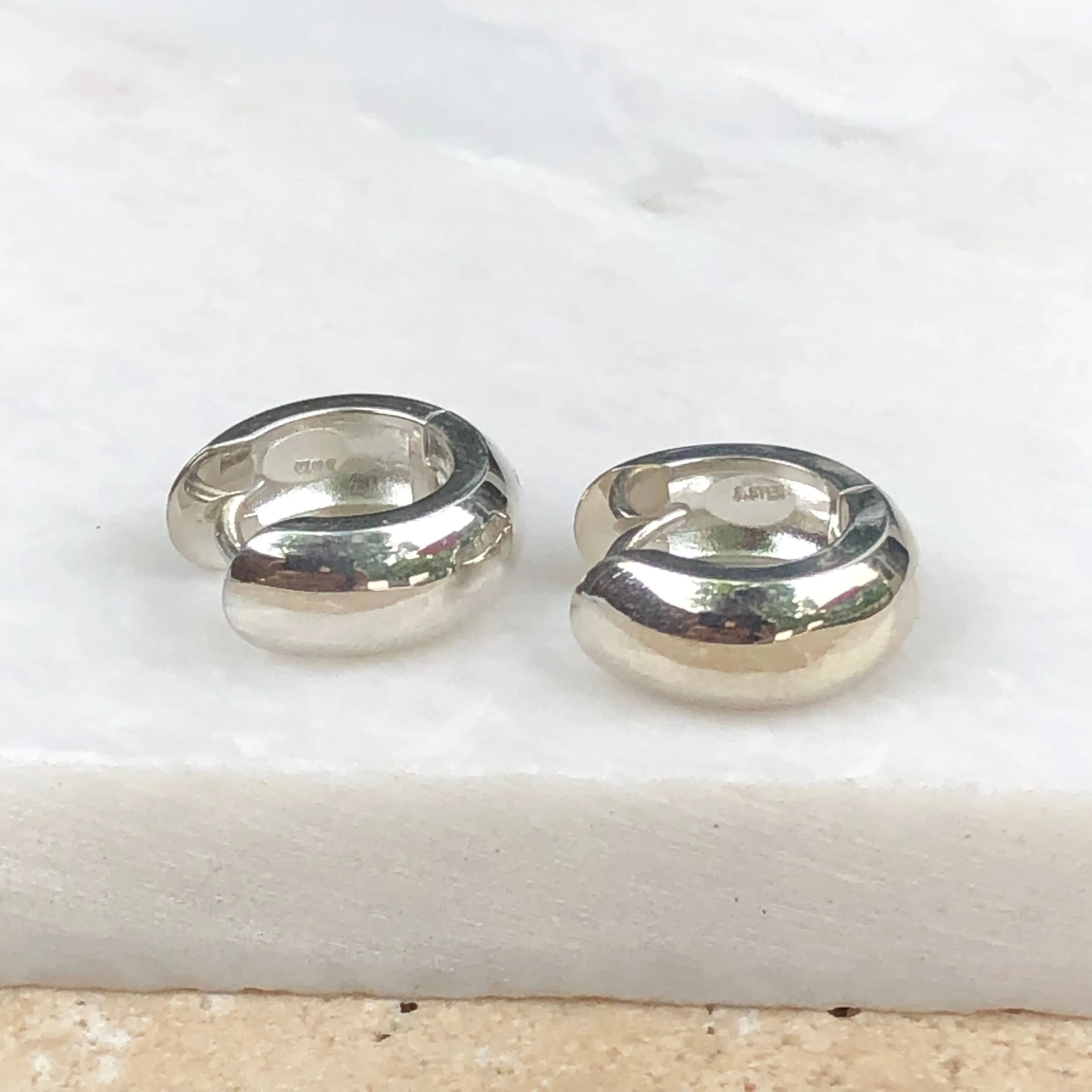 Sterling Silver Polished Hinged Huggie Hoop Earrings