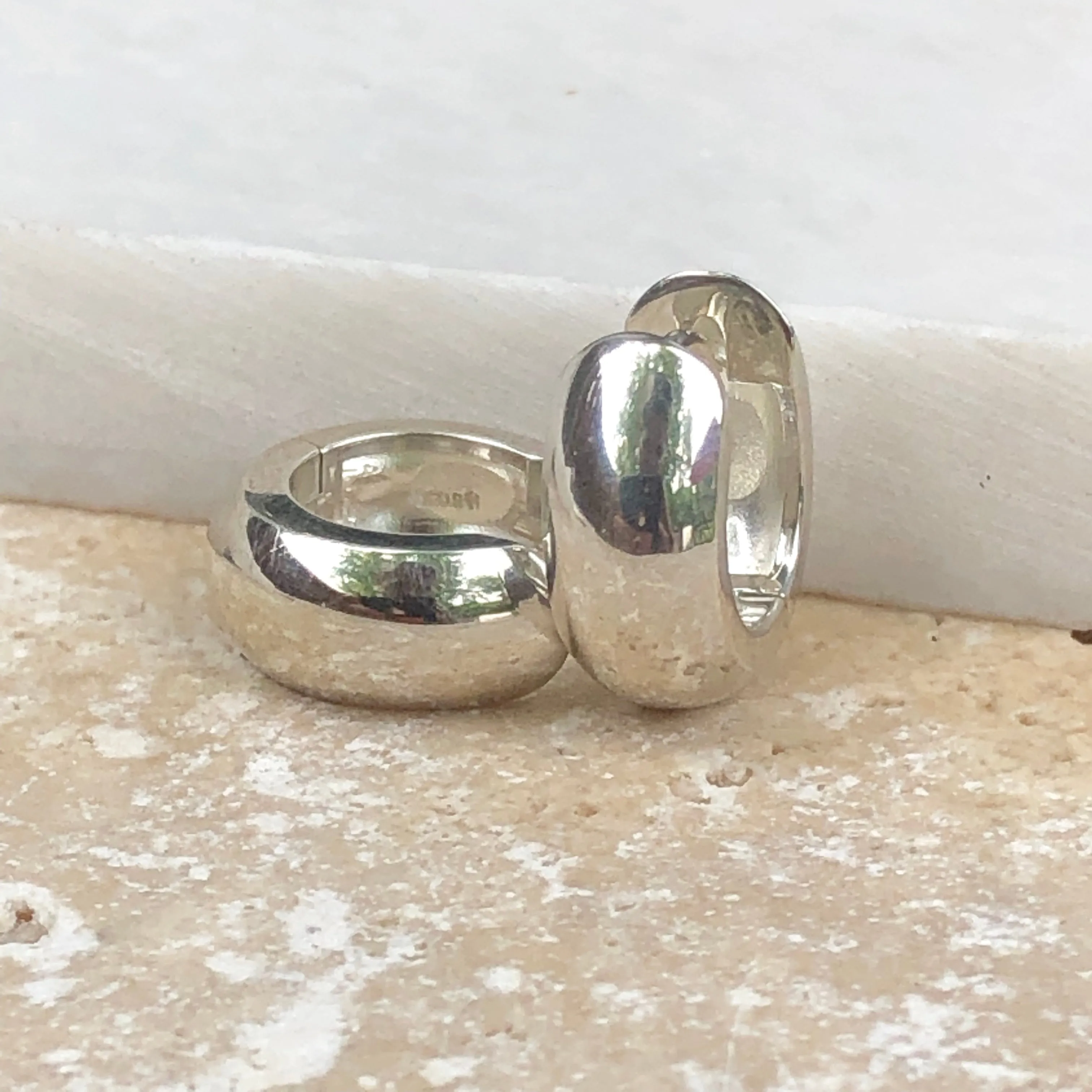 Sterling Silver Polished Hinged Huggie Hoop Earrings