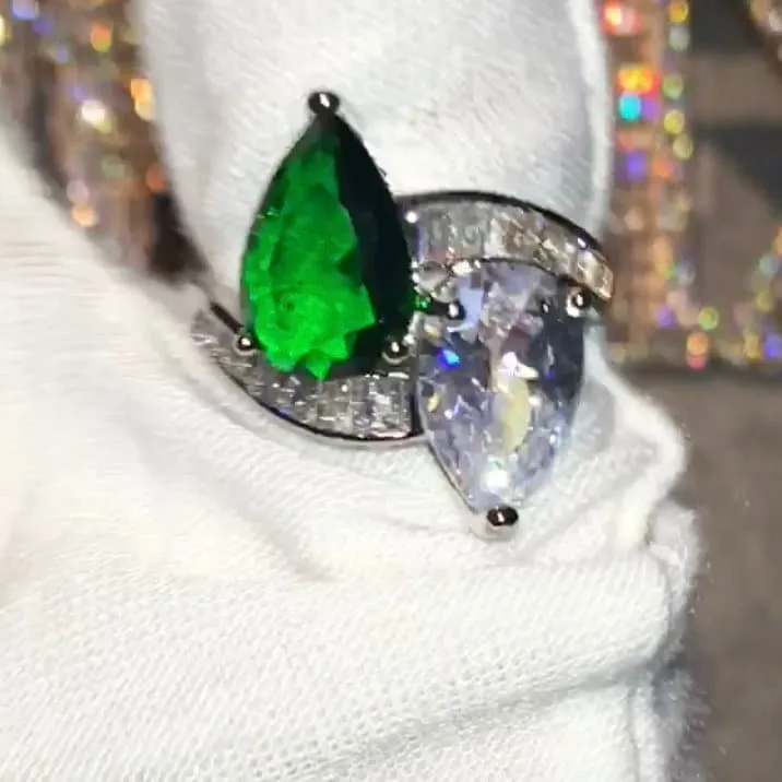 Teardrop Engagement Ring | Teardrop Ring | Green Diamond Rings | Womens Green Diamond Ring | Emerald Engagement Ring | Baguette Ring