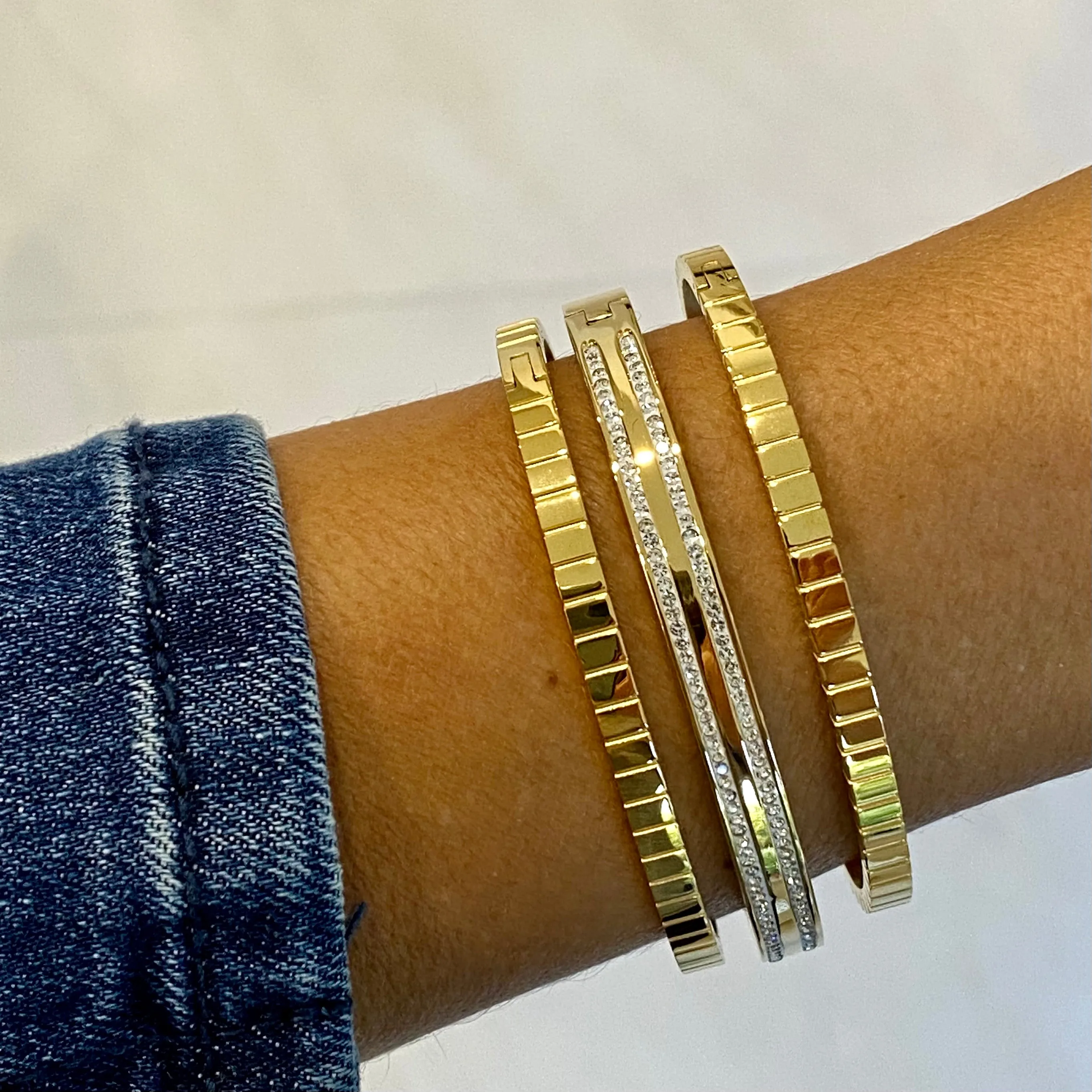 Textured Stainless Steel Bangle Bracelet - Gold