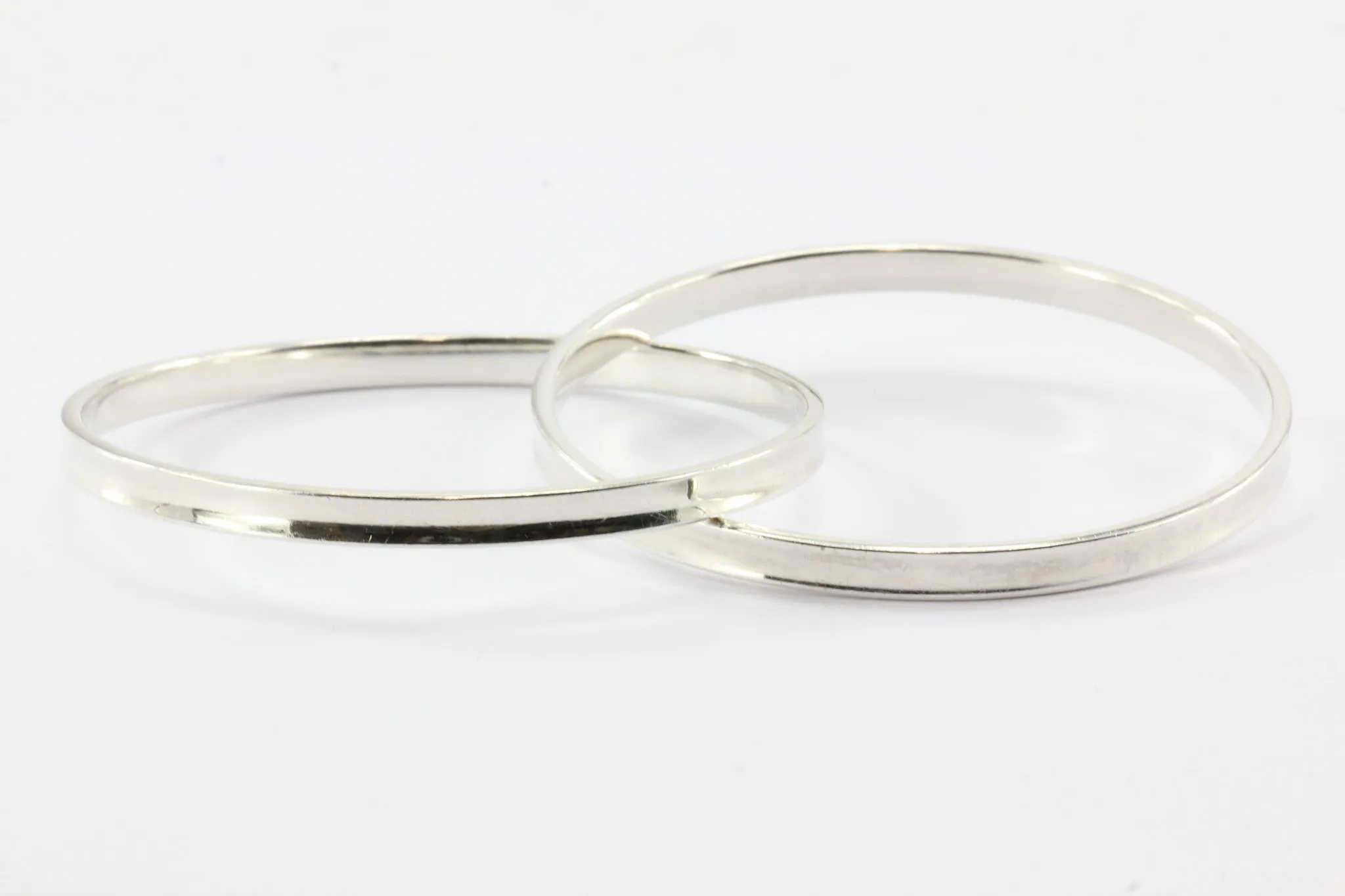 Tiffany & Co Sterling Silver 1837 Interlocking Circles Bangle Bracelet