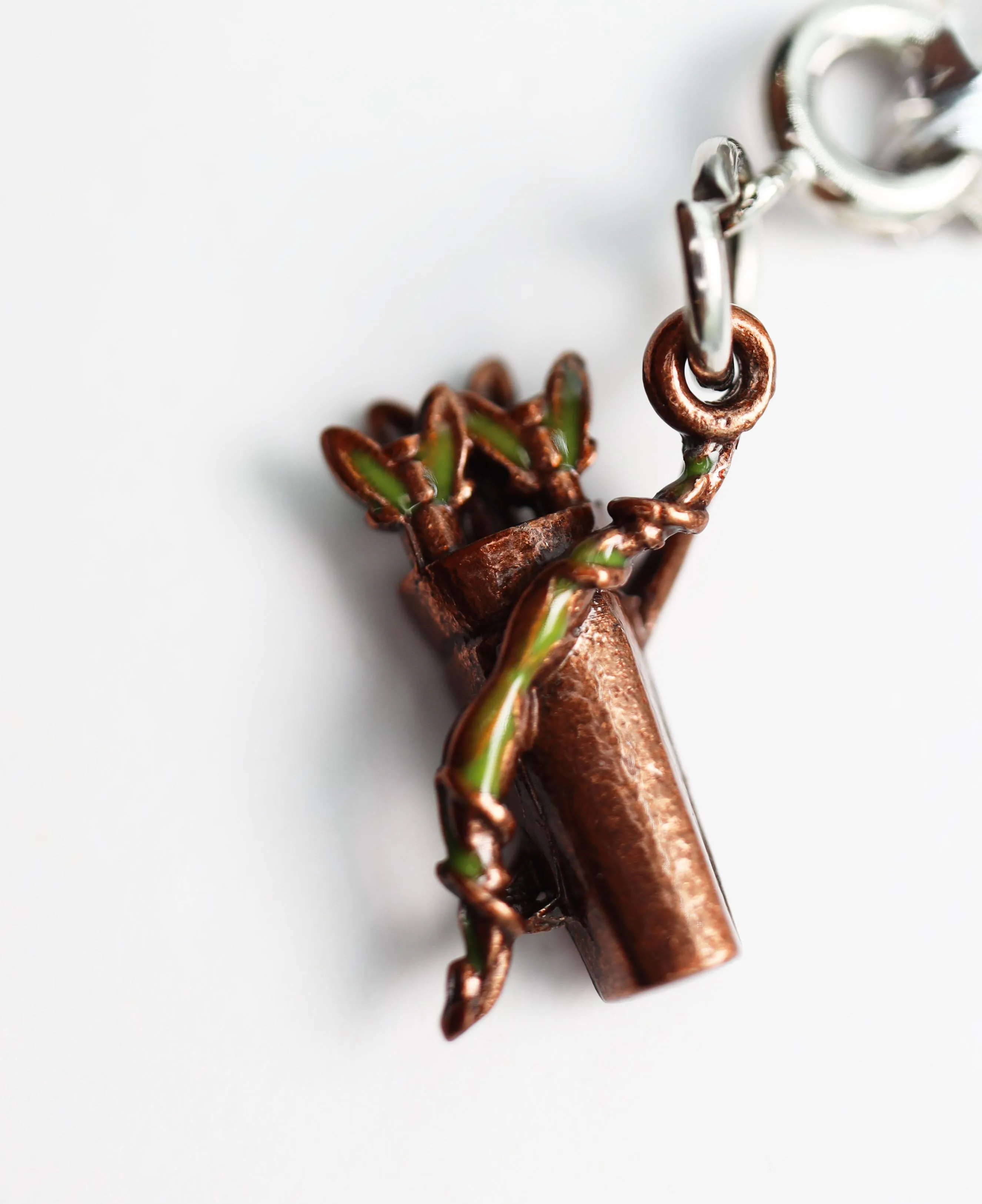 Traveler's Trinkets: Bow and Quiver Charm