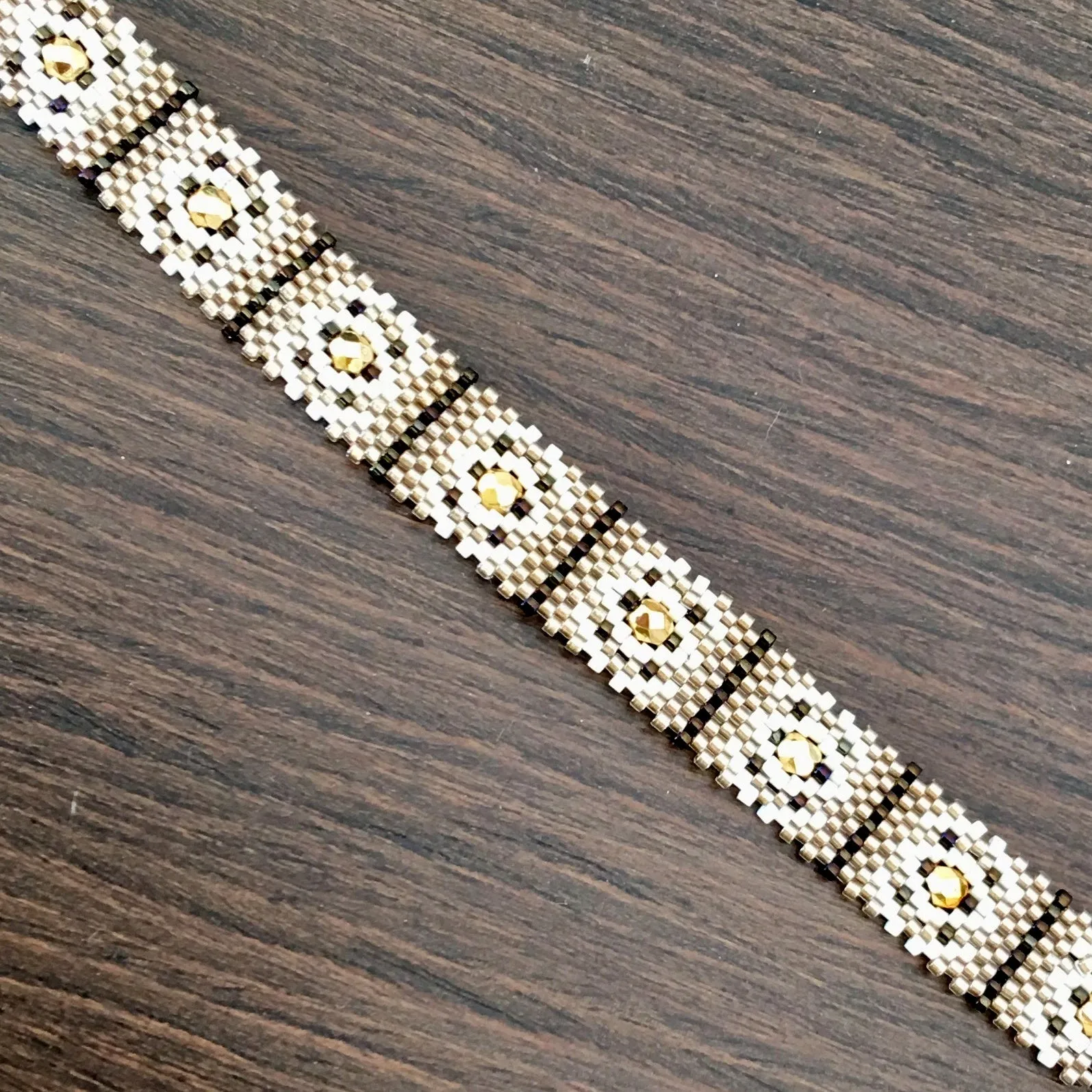 Vertical Peyote Pattern - Bracelet ALBA