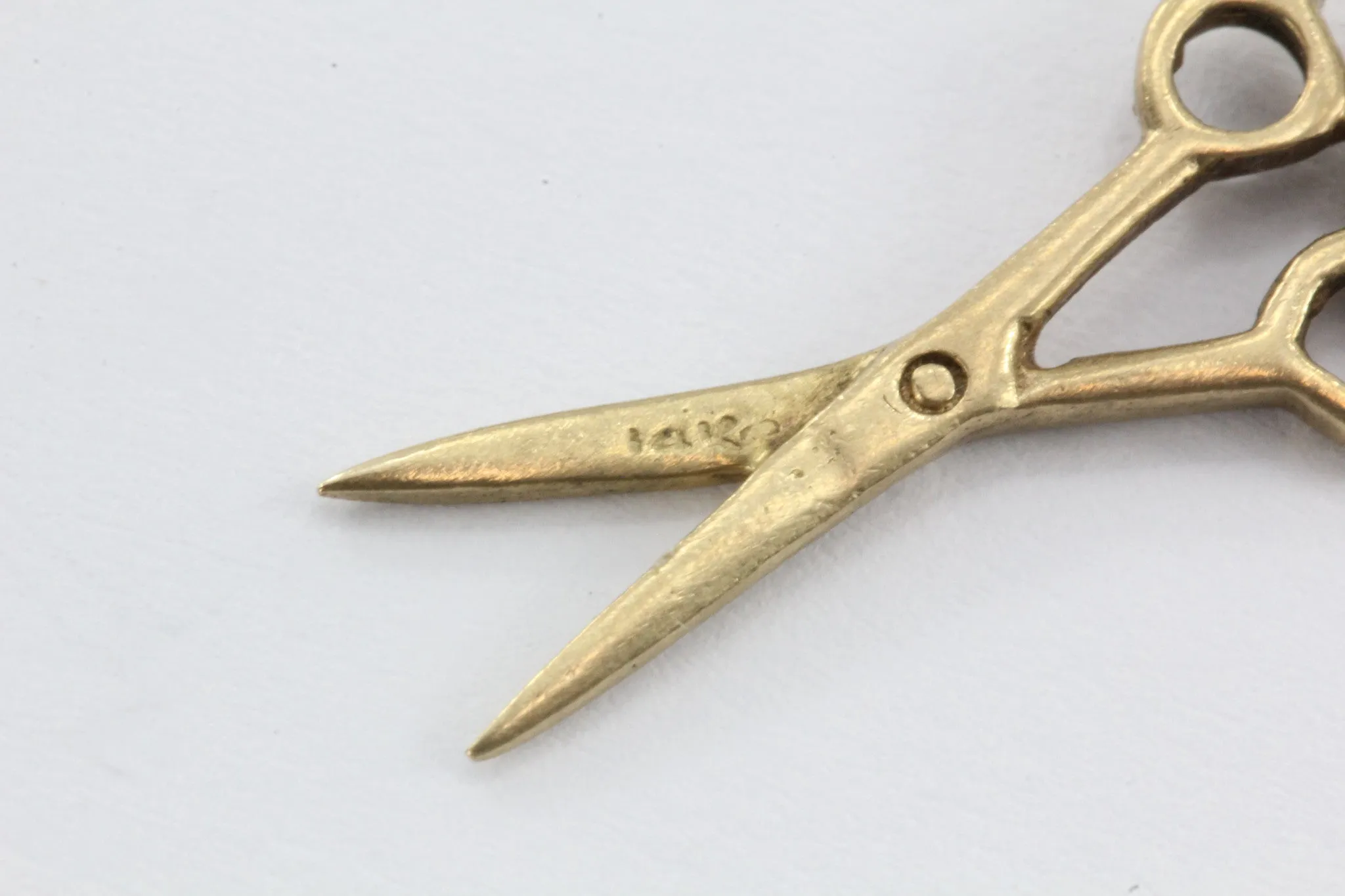 Vintage 14K Gold Scissors Shears Charm