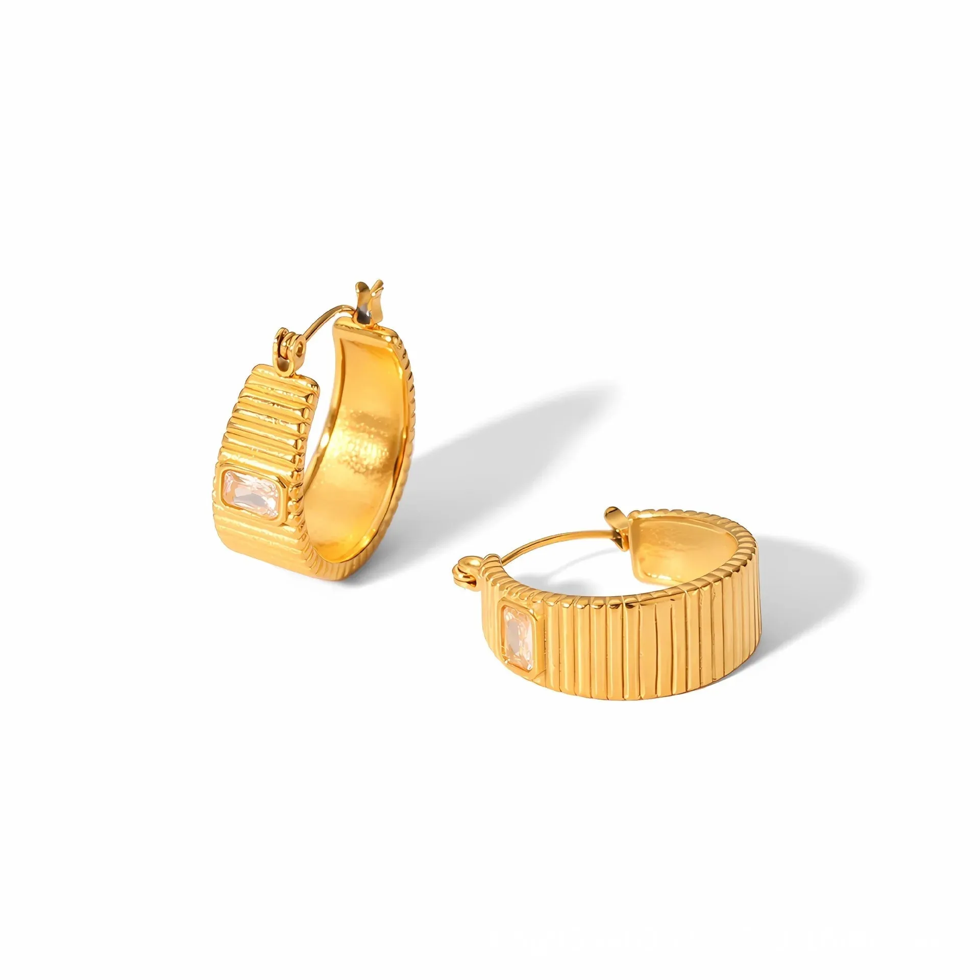 Vintage Chunky Women's Hoop Earrings with Diamond