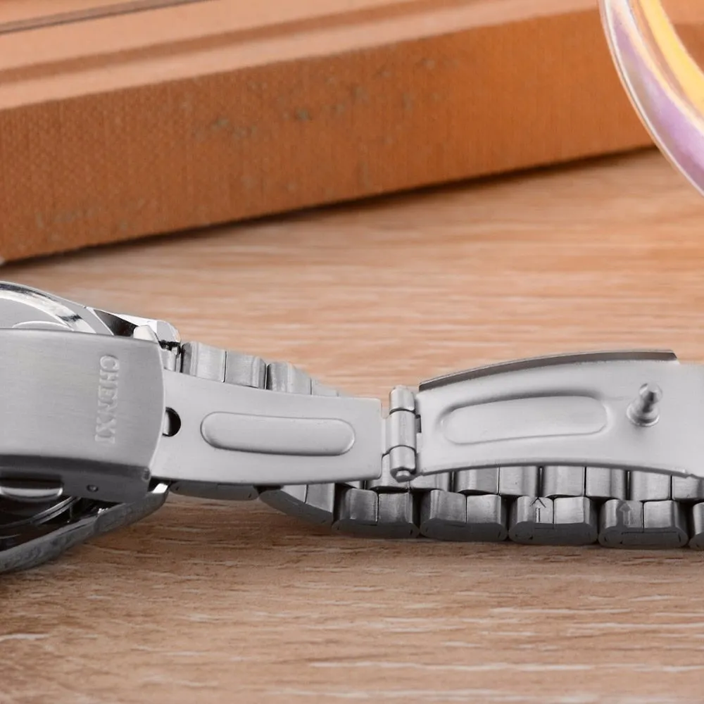 Women's Metal Quartz Watch